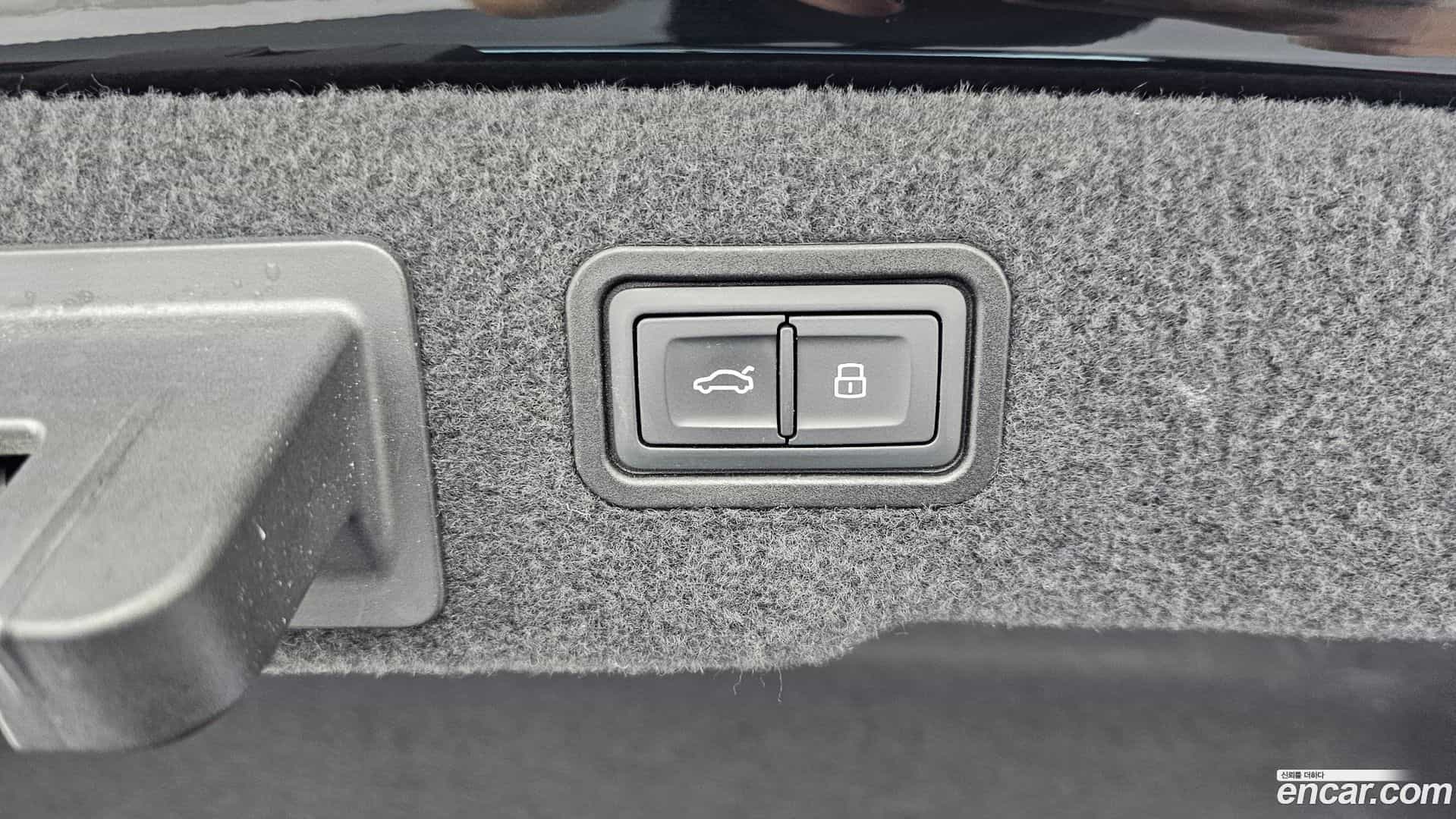 A8 Audi 2021.5-OPTION-023