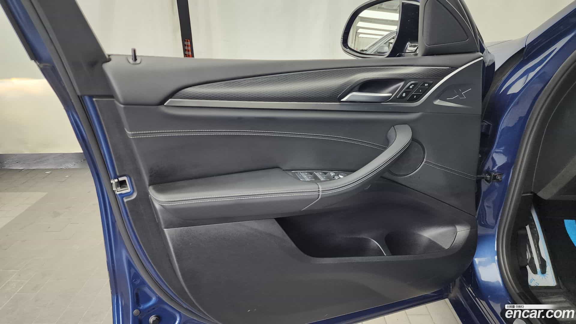 X4 BMW 2022.11-INNER-034