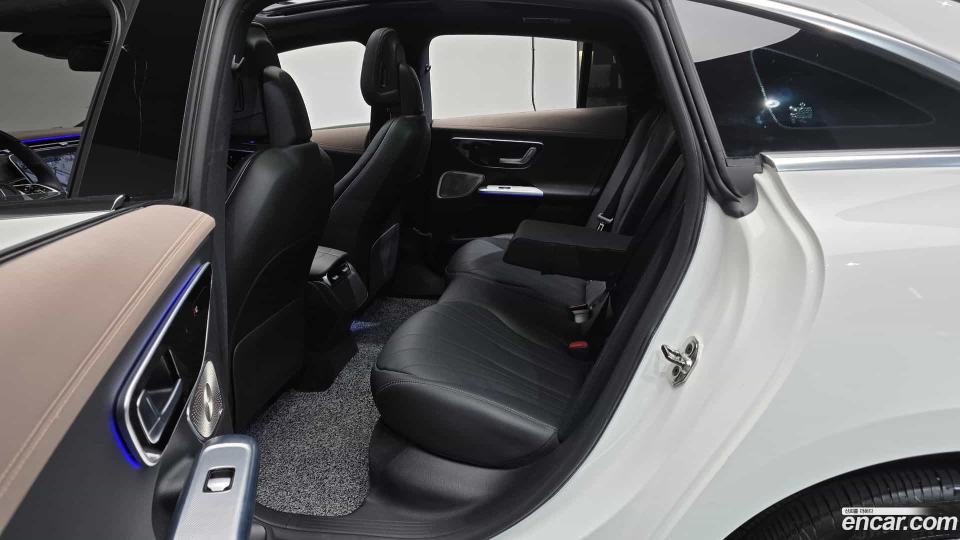 EQE Mercedes-Benz 2023.5-INNER-036