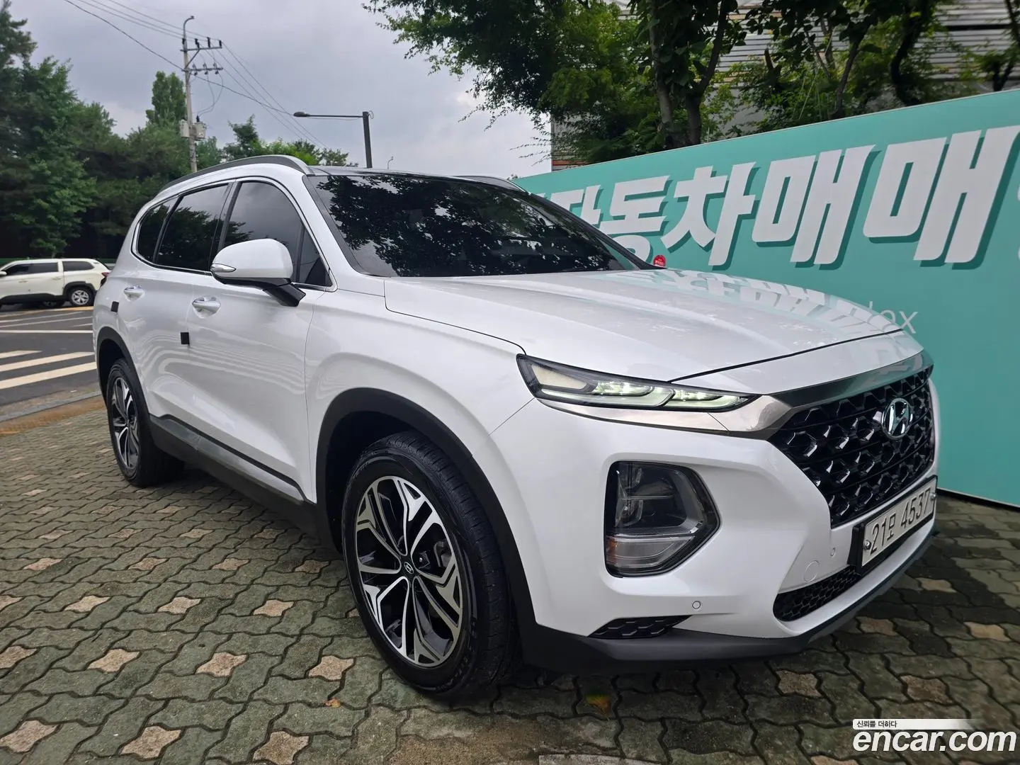 Main__Slider__Photo:Santafe Hyundai 2018.4-0
