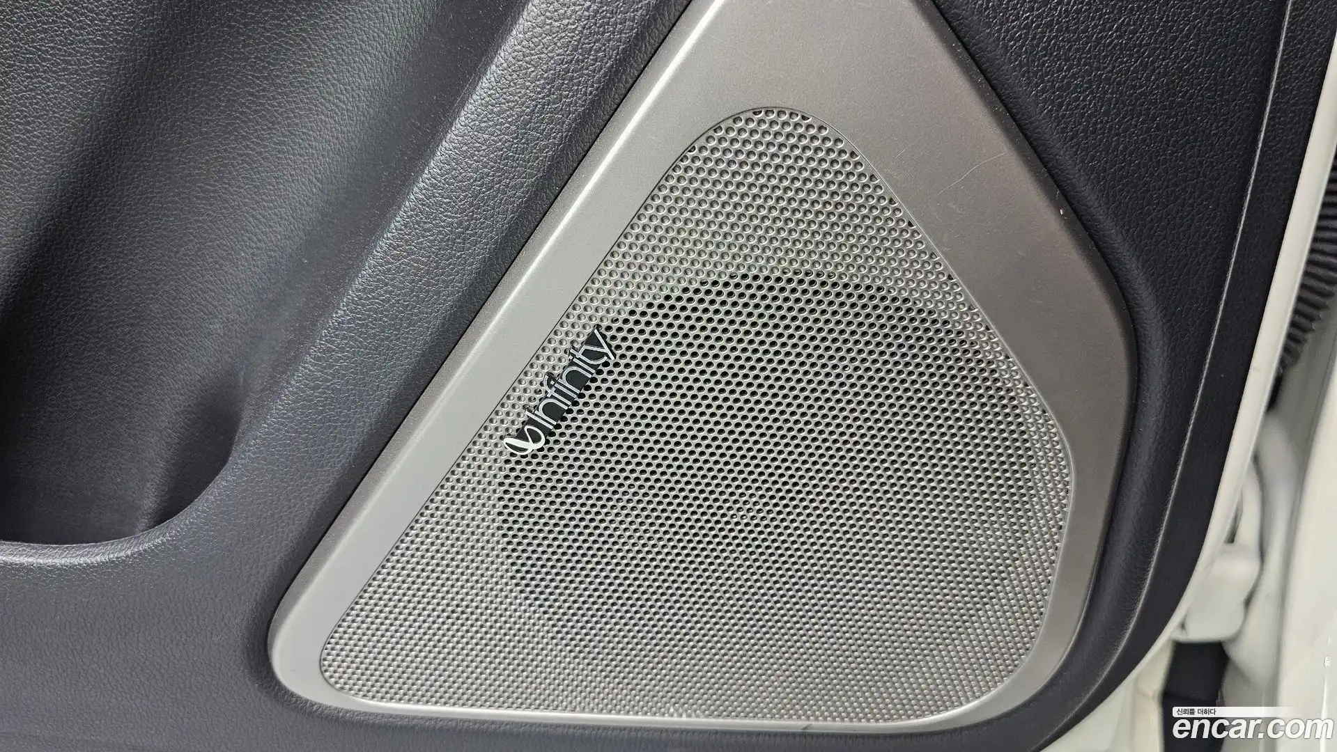 Rexton KG Mobility 2017.6-OPTION-043