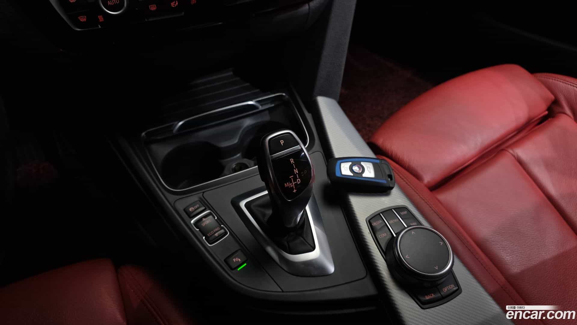 3-Series BMW 2018.1-INNER-009