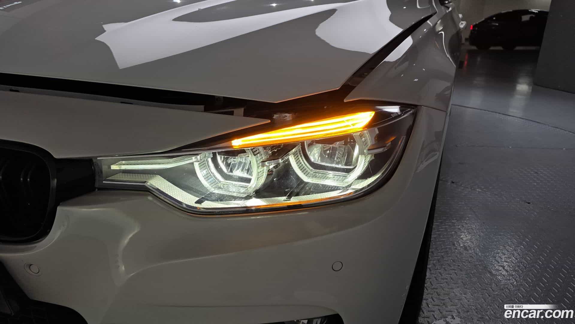 3-Series BMW 2018.1-OUTER-032