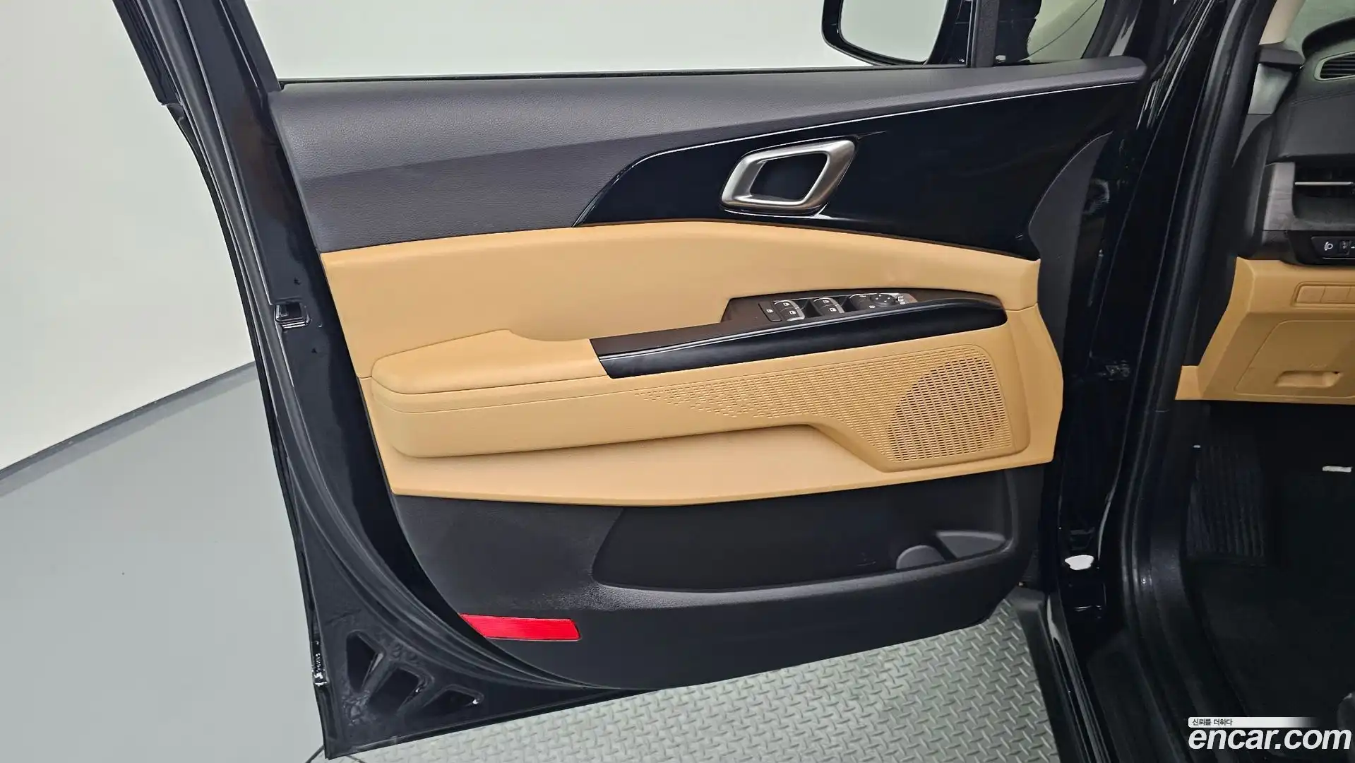 Canival Kia 2022.5-INNER-034
