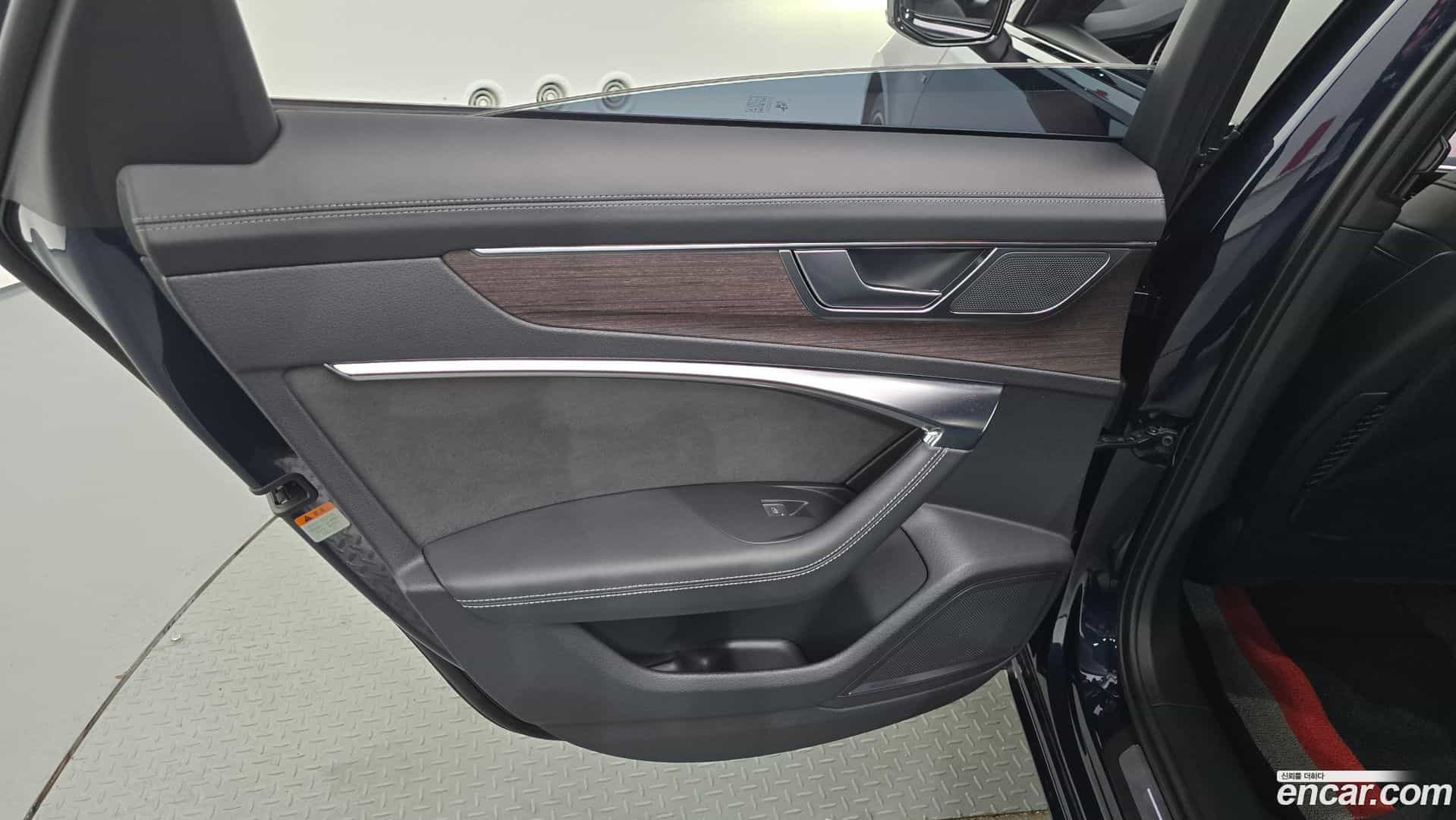 A6 Audi 2023.0-INNER-035