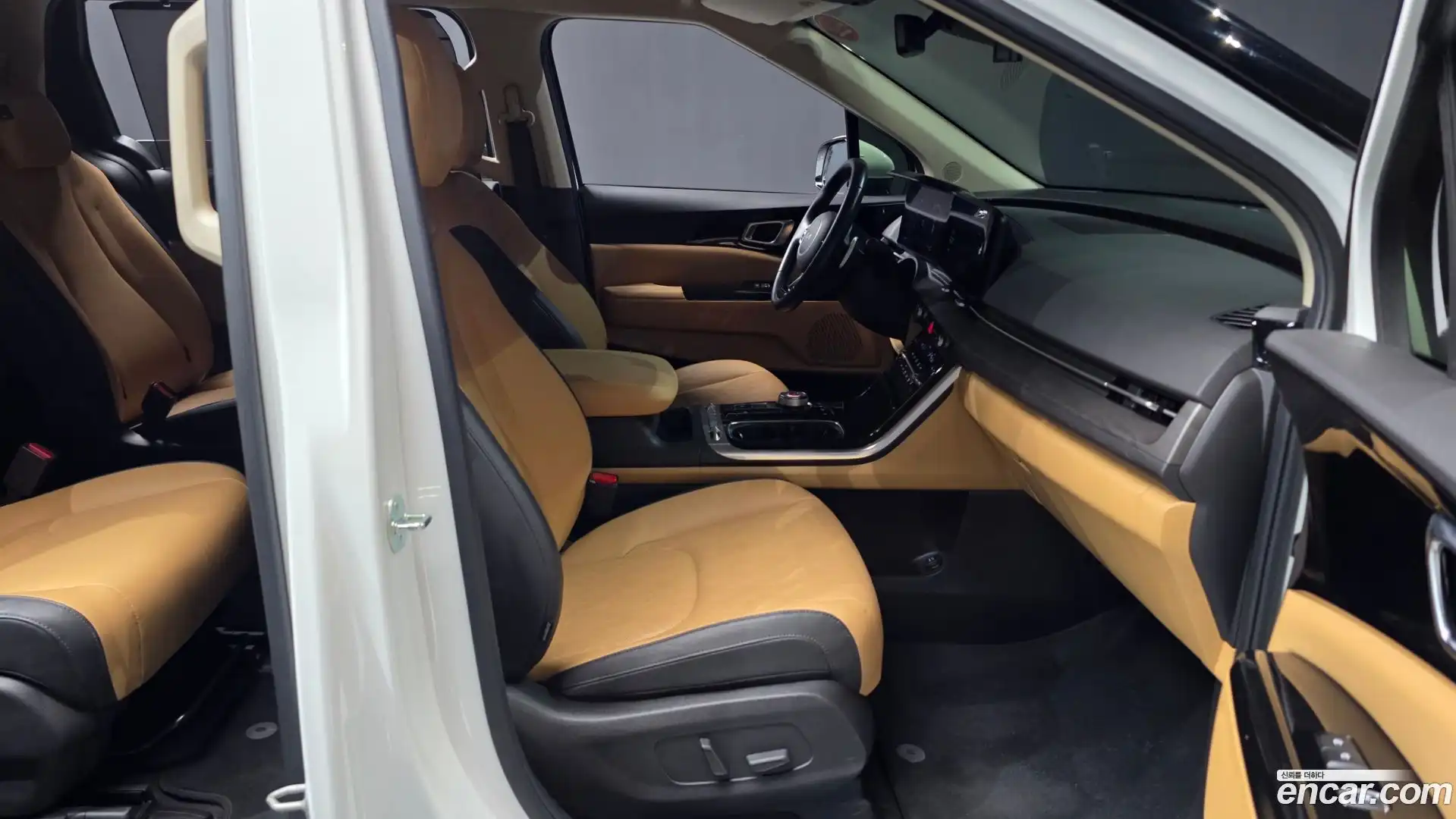 Canival Kia 2023.6-OPTION-015