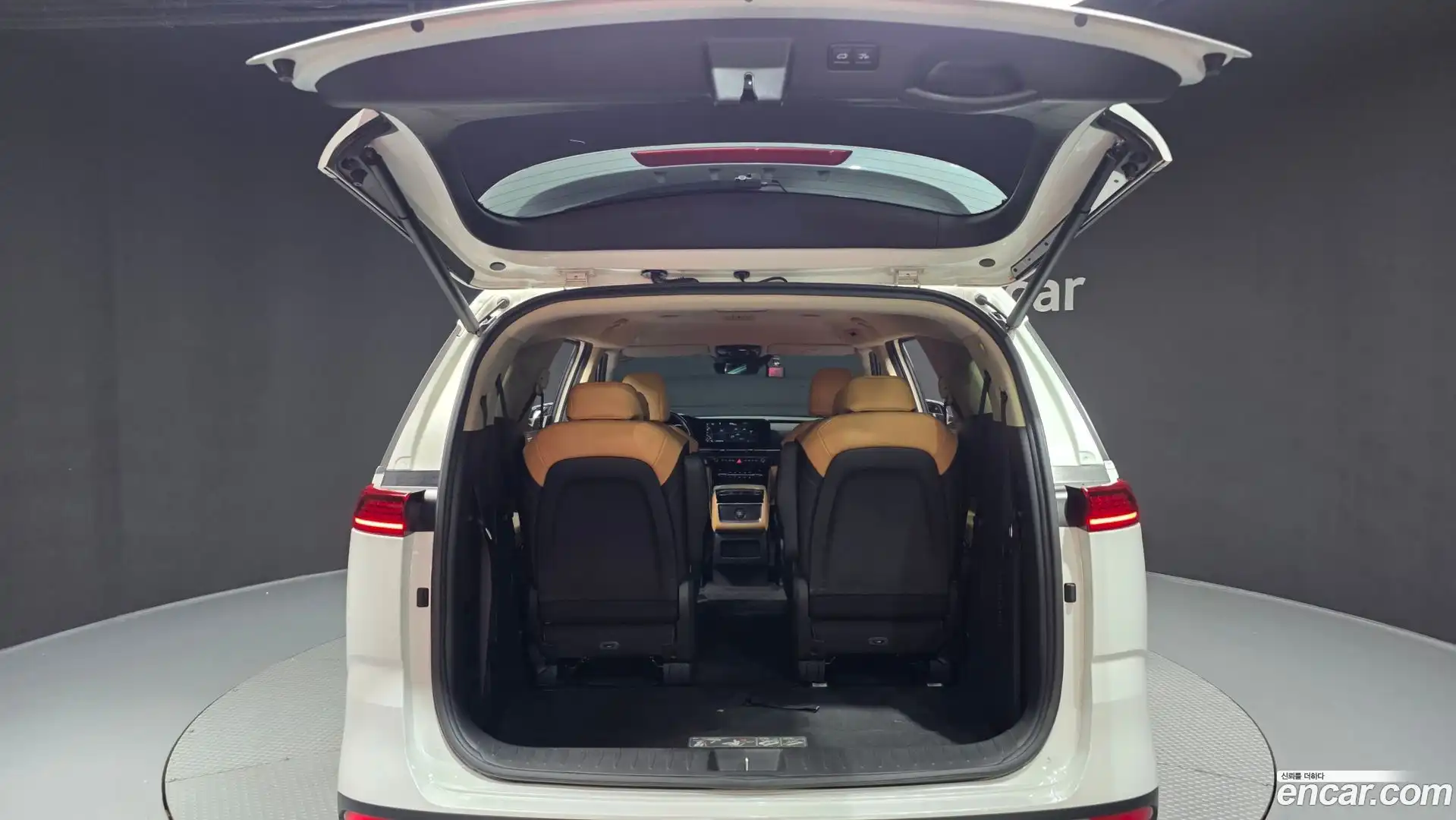 Canival Kia 2023.6-OPTION-024
