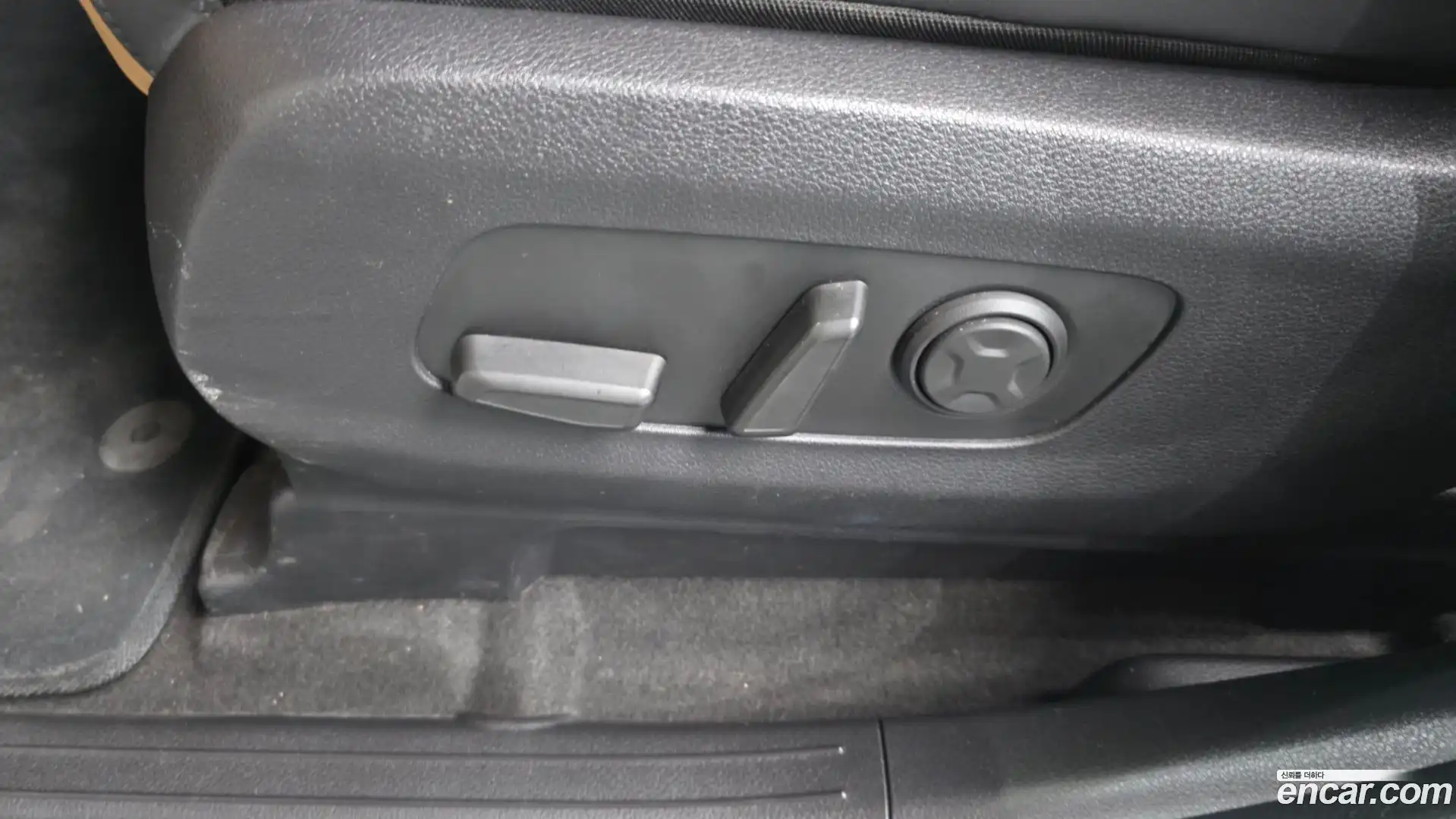 Canival Kia 2023.6-OPTION-044