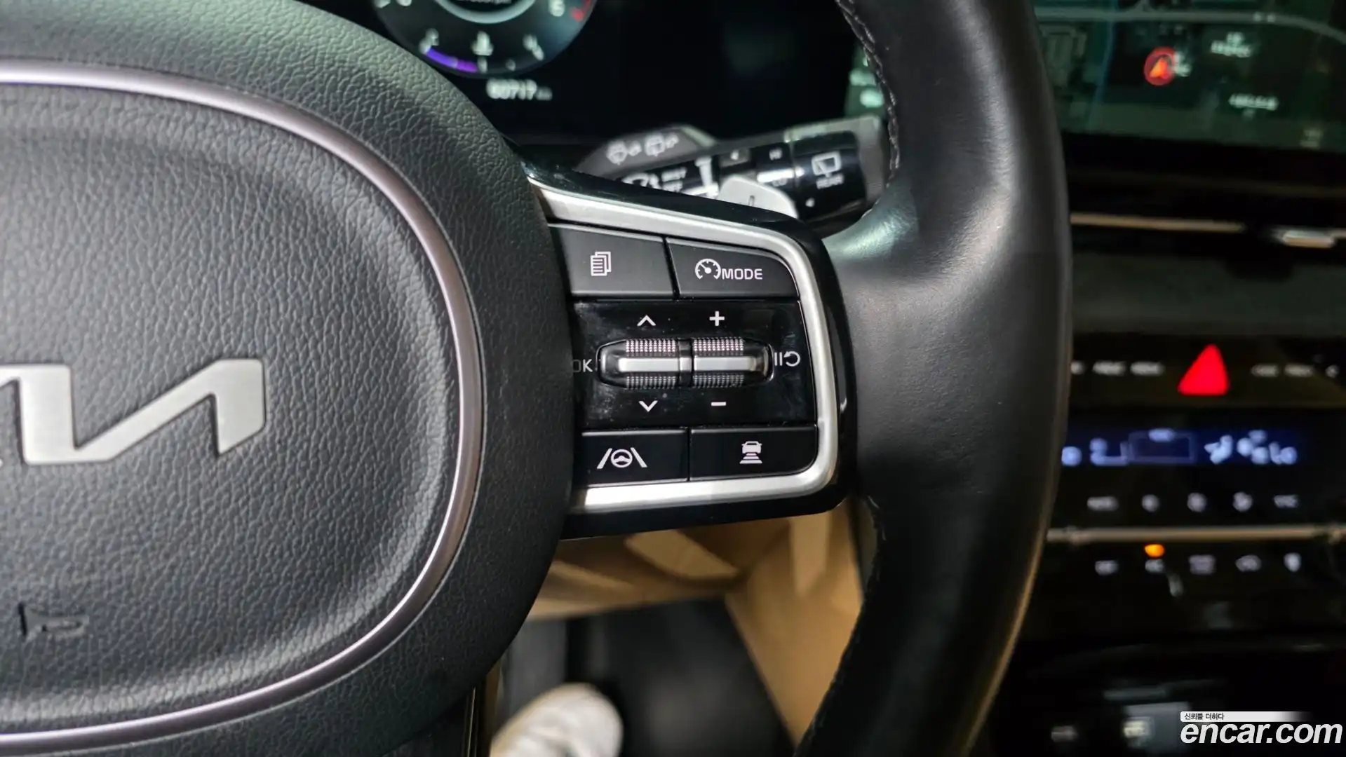 Canival Kia 2023.6-OPTION-049