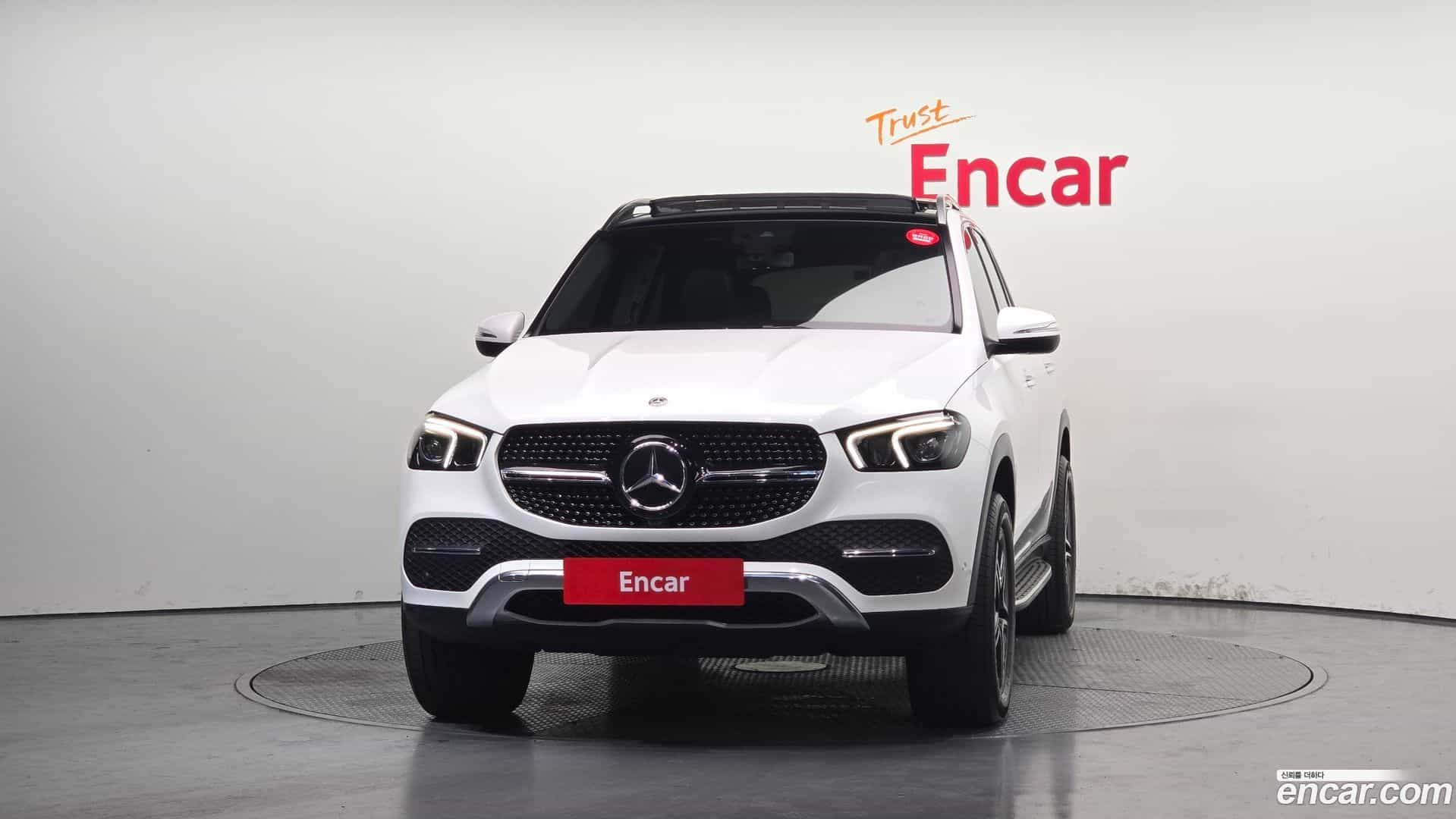 GLE-Class Mercedes-Benz 2020.7-OUTER-003
