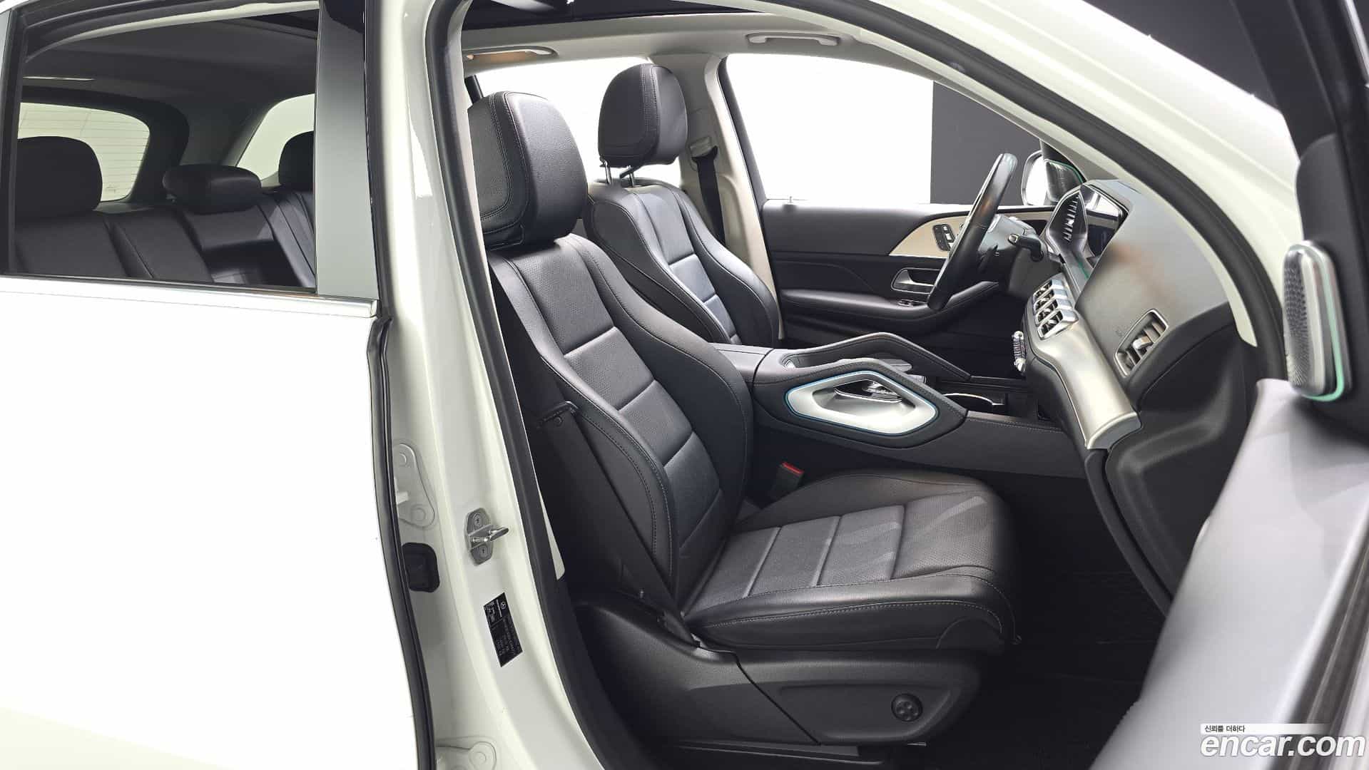 GLE-Class Mercedes-Benz 2020.7-OPTION-016