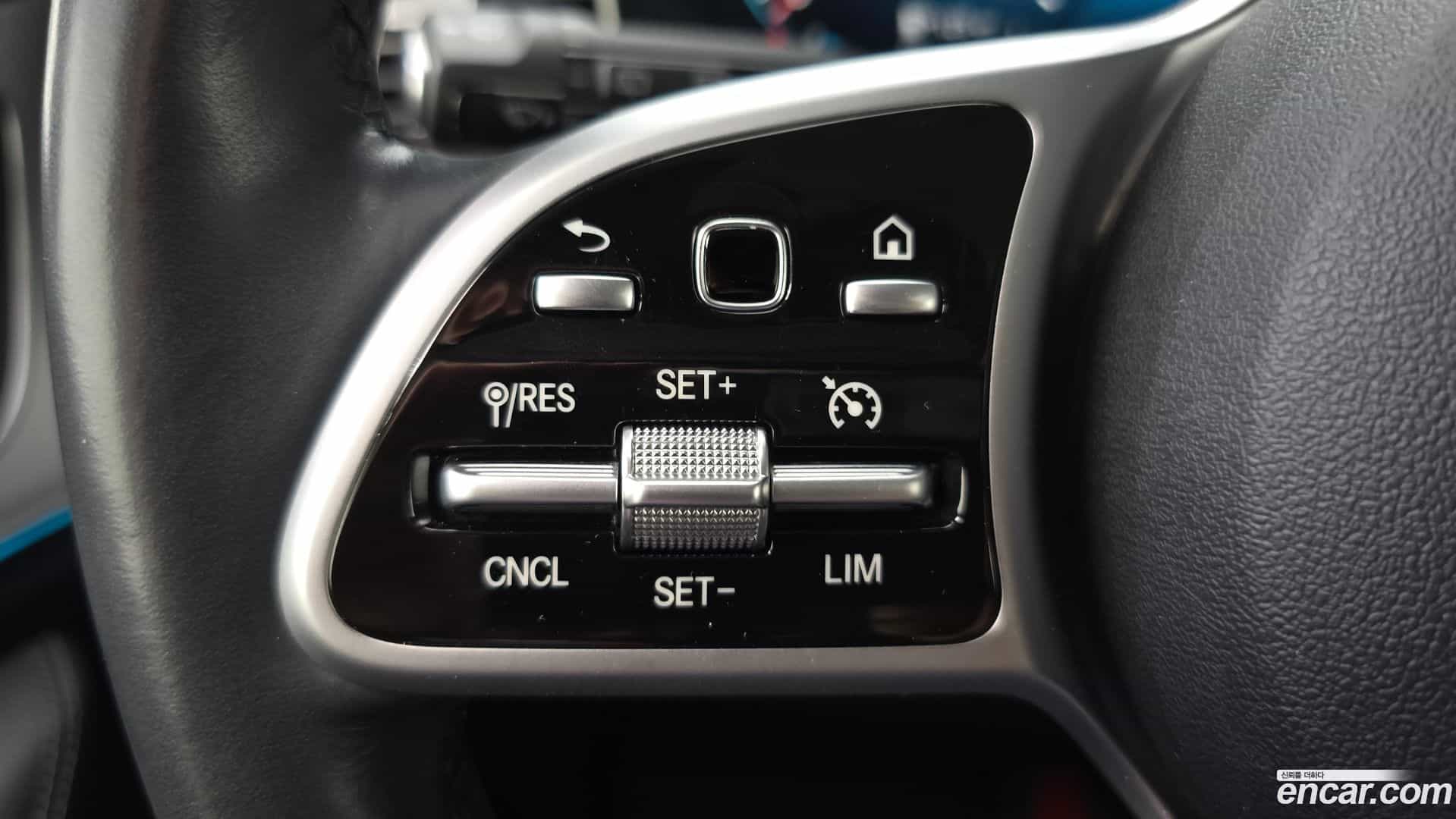 GLE-Class Mercedes-Benz 2020.7-OPTION-021