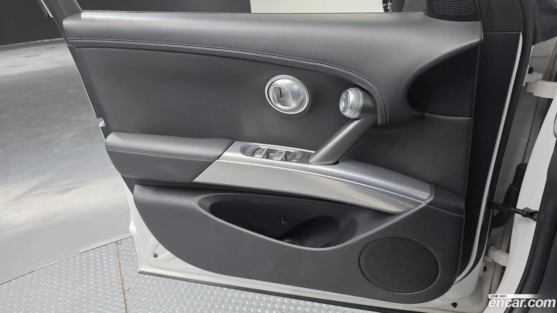 GV60 Genesis 2022.6-INNER-034
