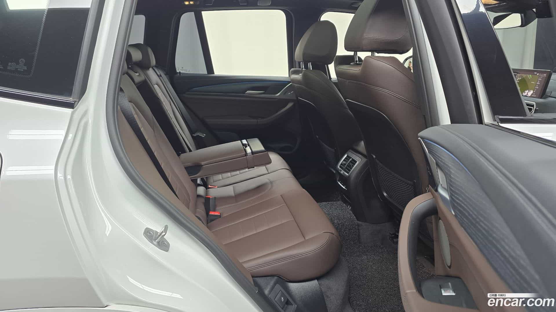 iX3 BMW 2024.11-OPTION-015