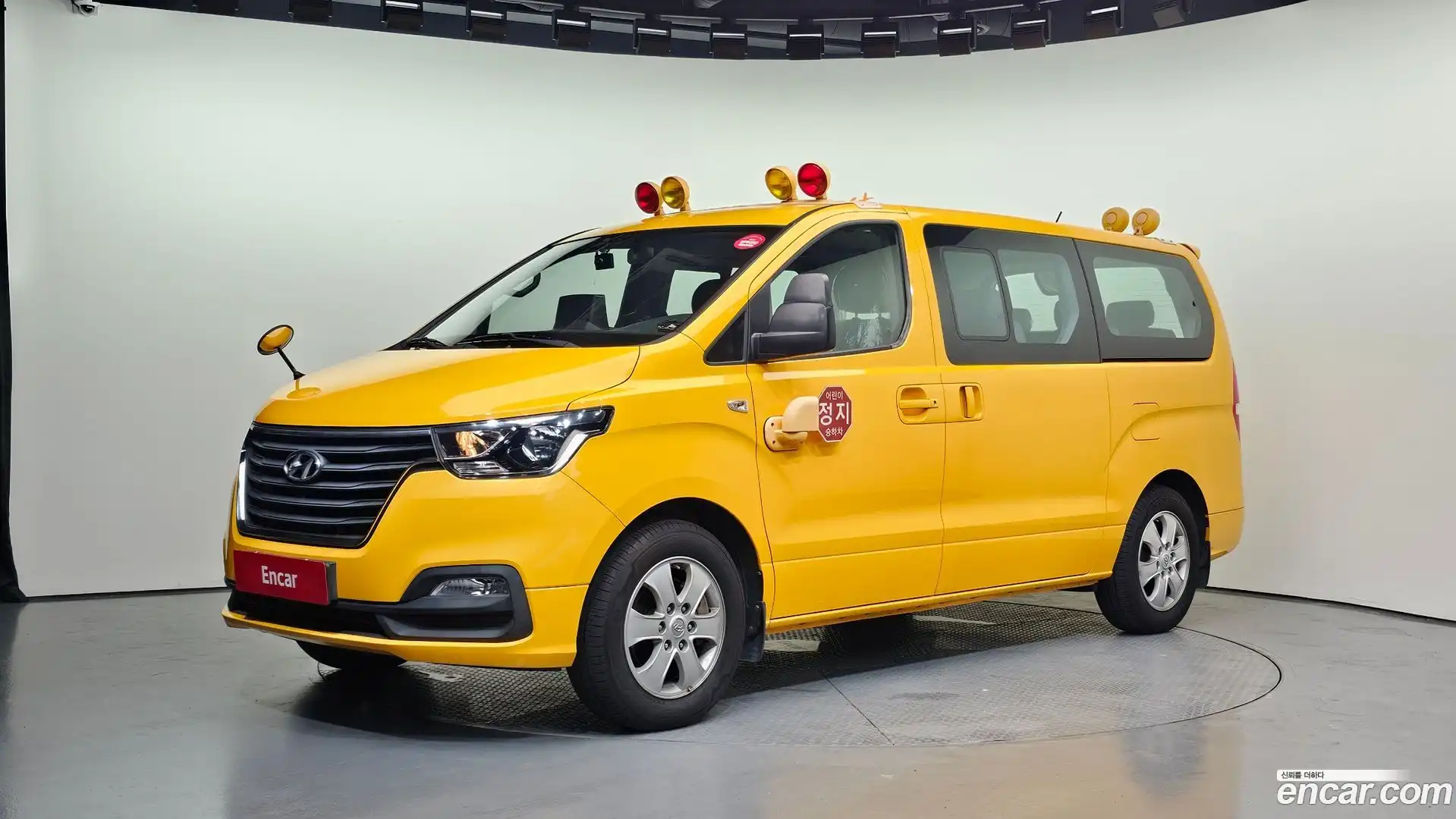 Starex Hyundai 2019.3-OUTER-001