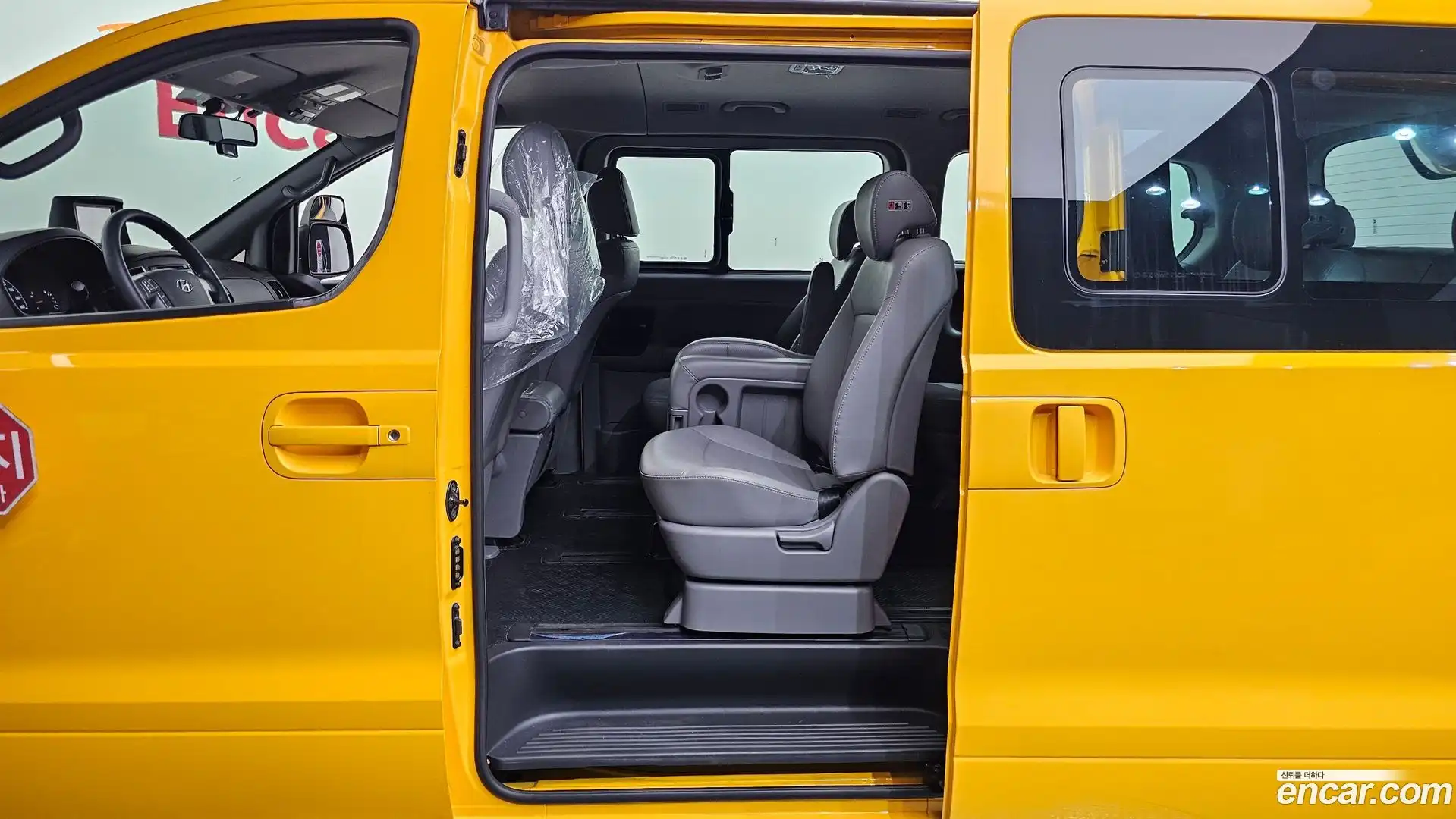 Starex Hyundai 2019.3-OPTION-015