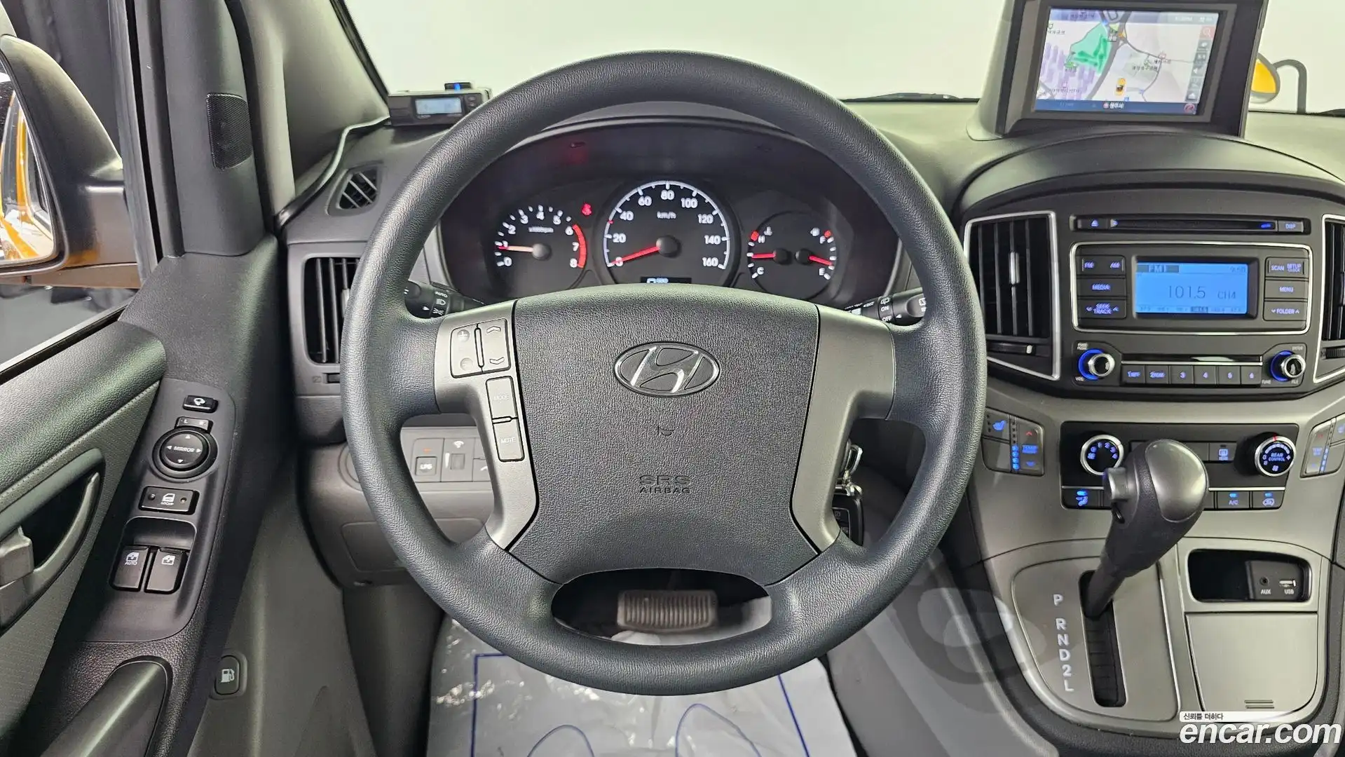 Starex Hyundai 2019.3-OPTION-019