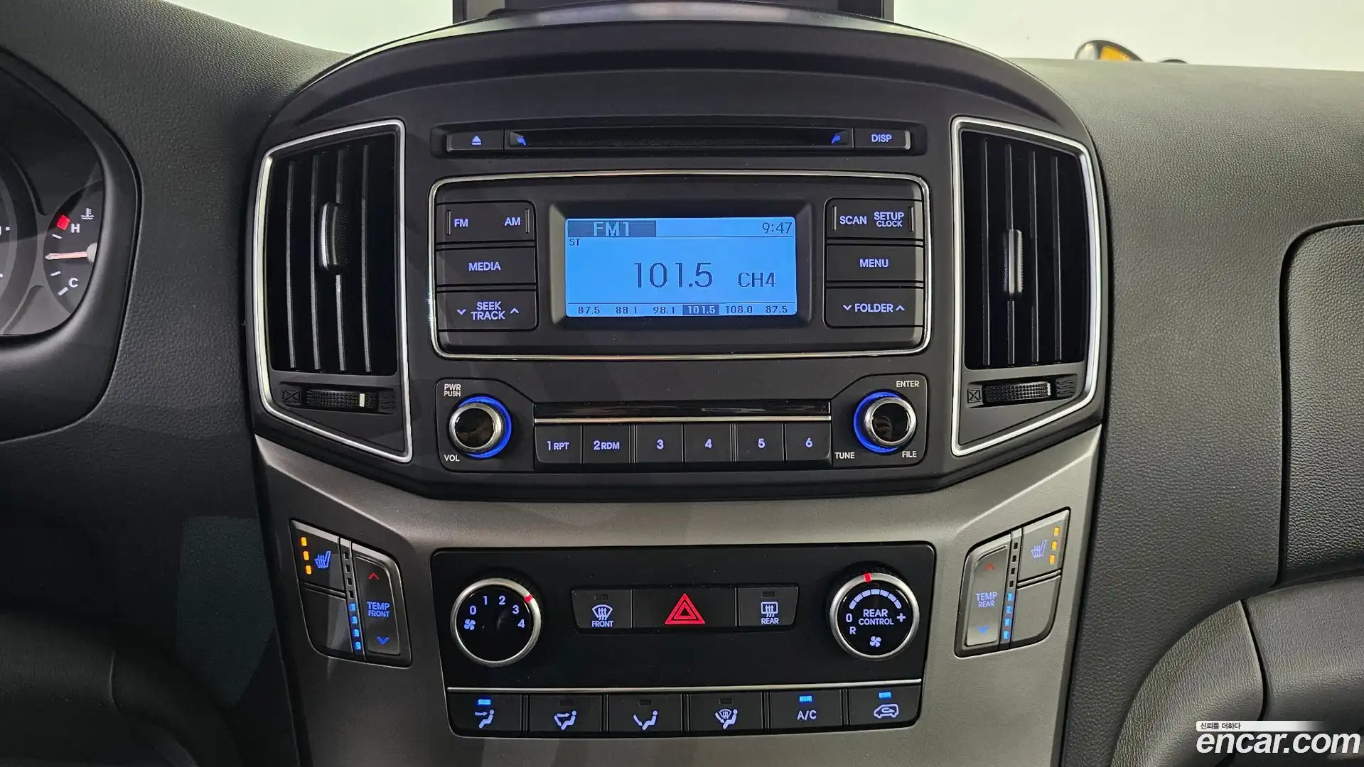 Starex Hyundai 2019.3-OPTION-023