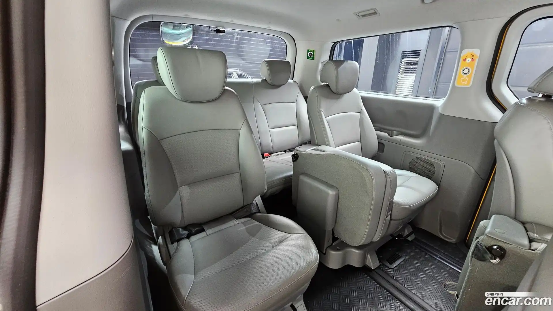 Starex Hyundai 2019.3-OPTION-024