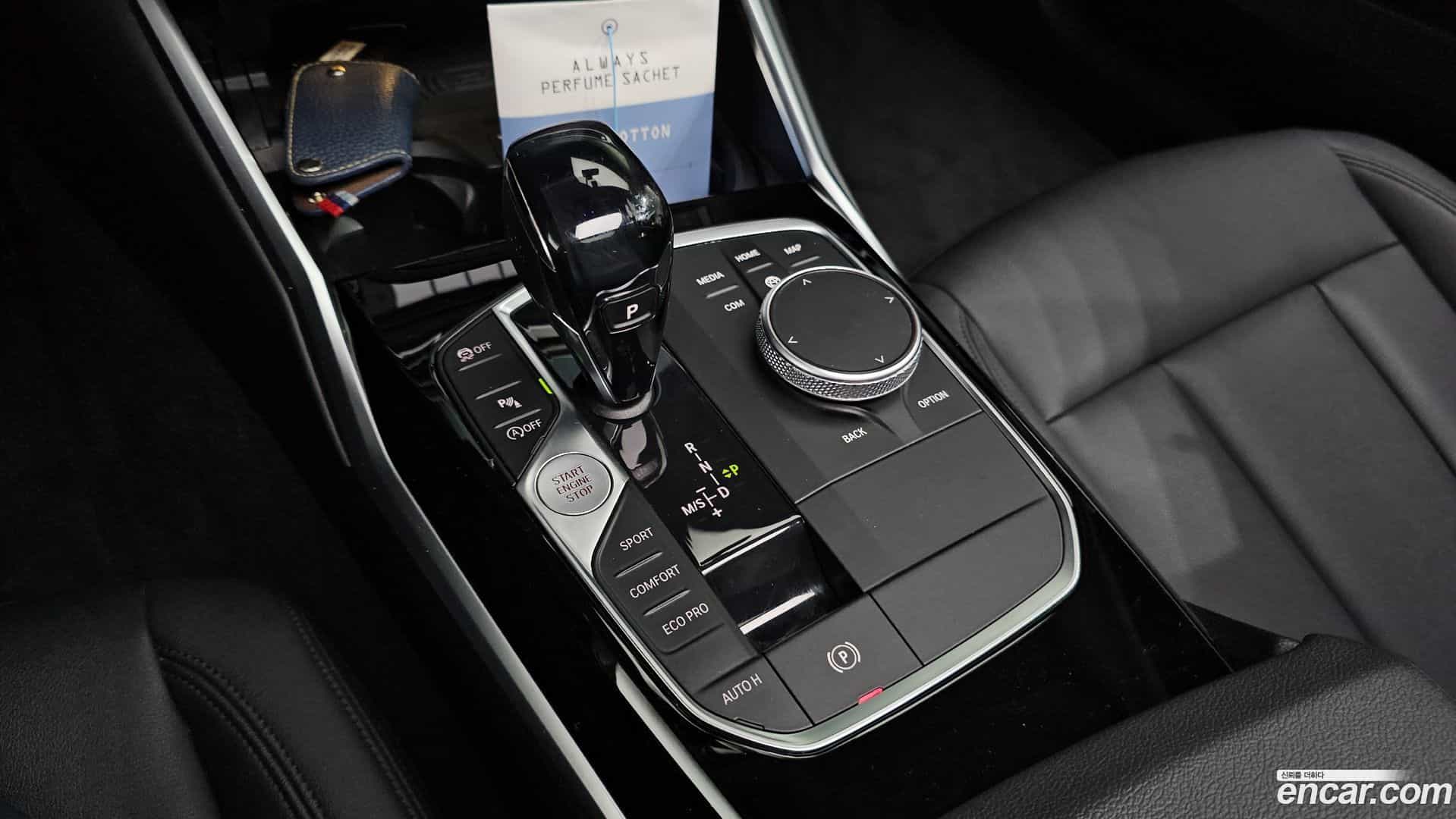 3-Series BMW 2019.11-INNER-009