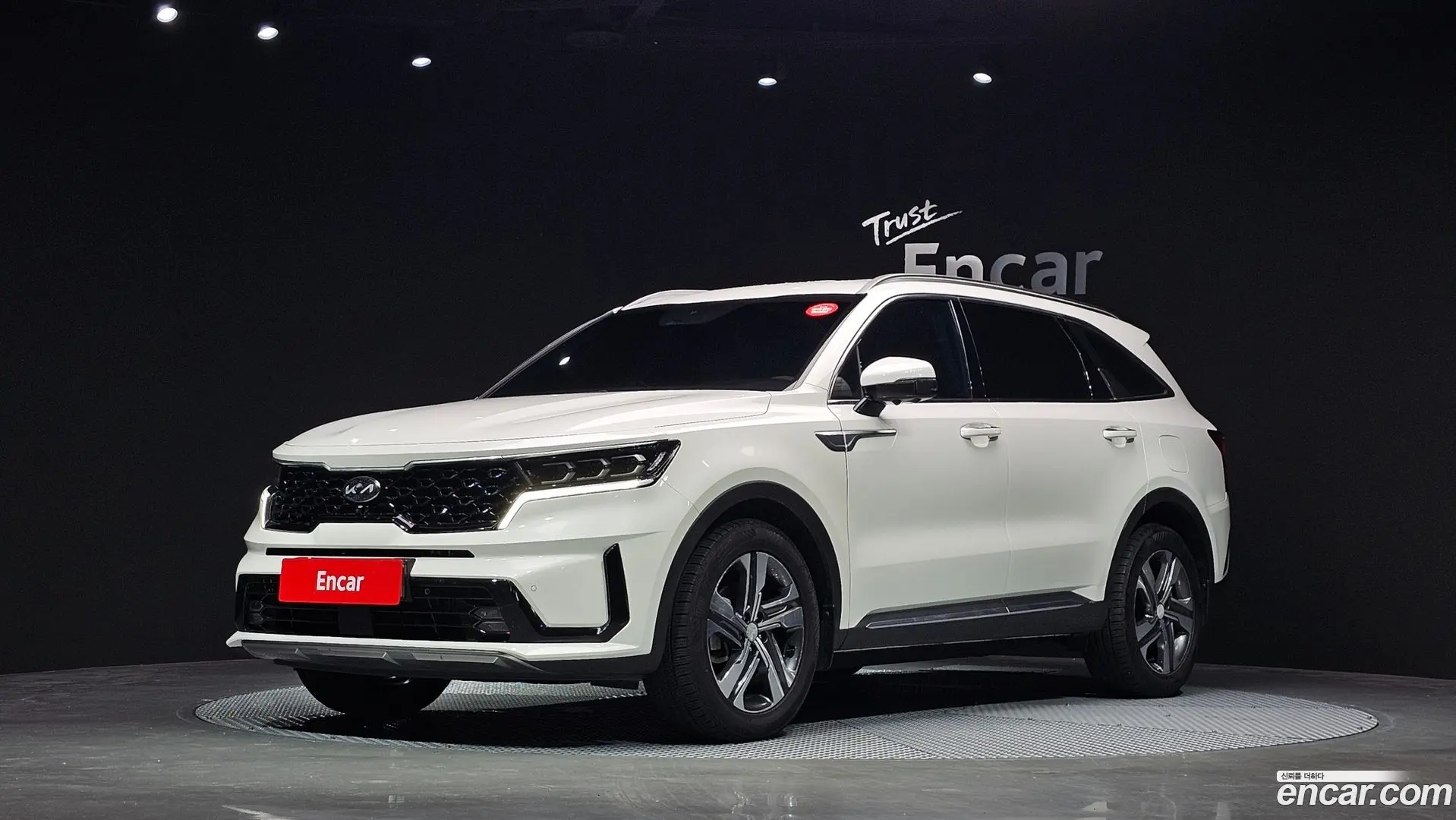 Main__Slider__Photo:Sorento Kia 2020.9-0