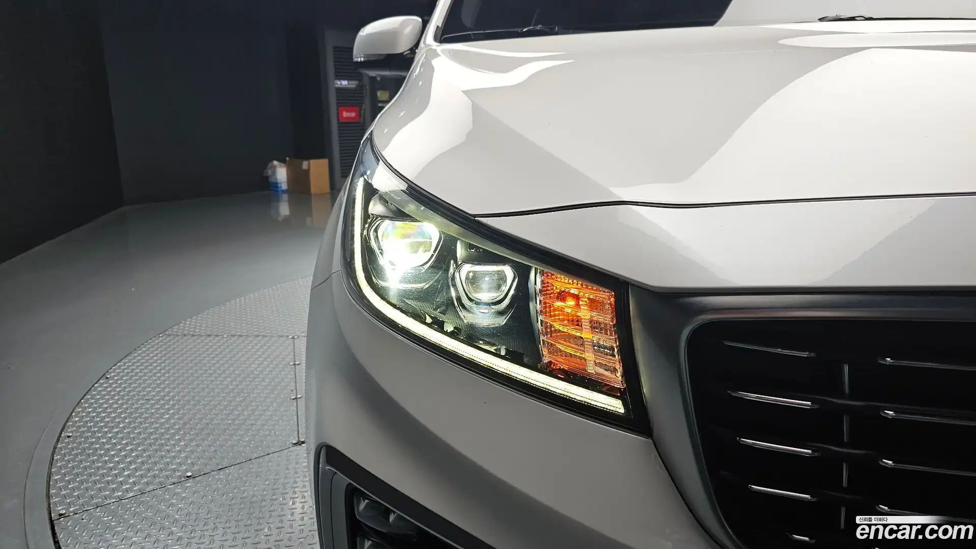 Canival Kia 2018.4-OUTER-032
