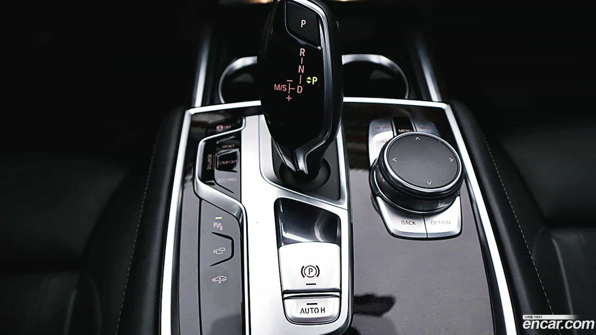 7-Series BMW 2016.11-INNER-009