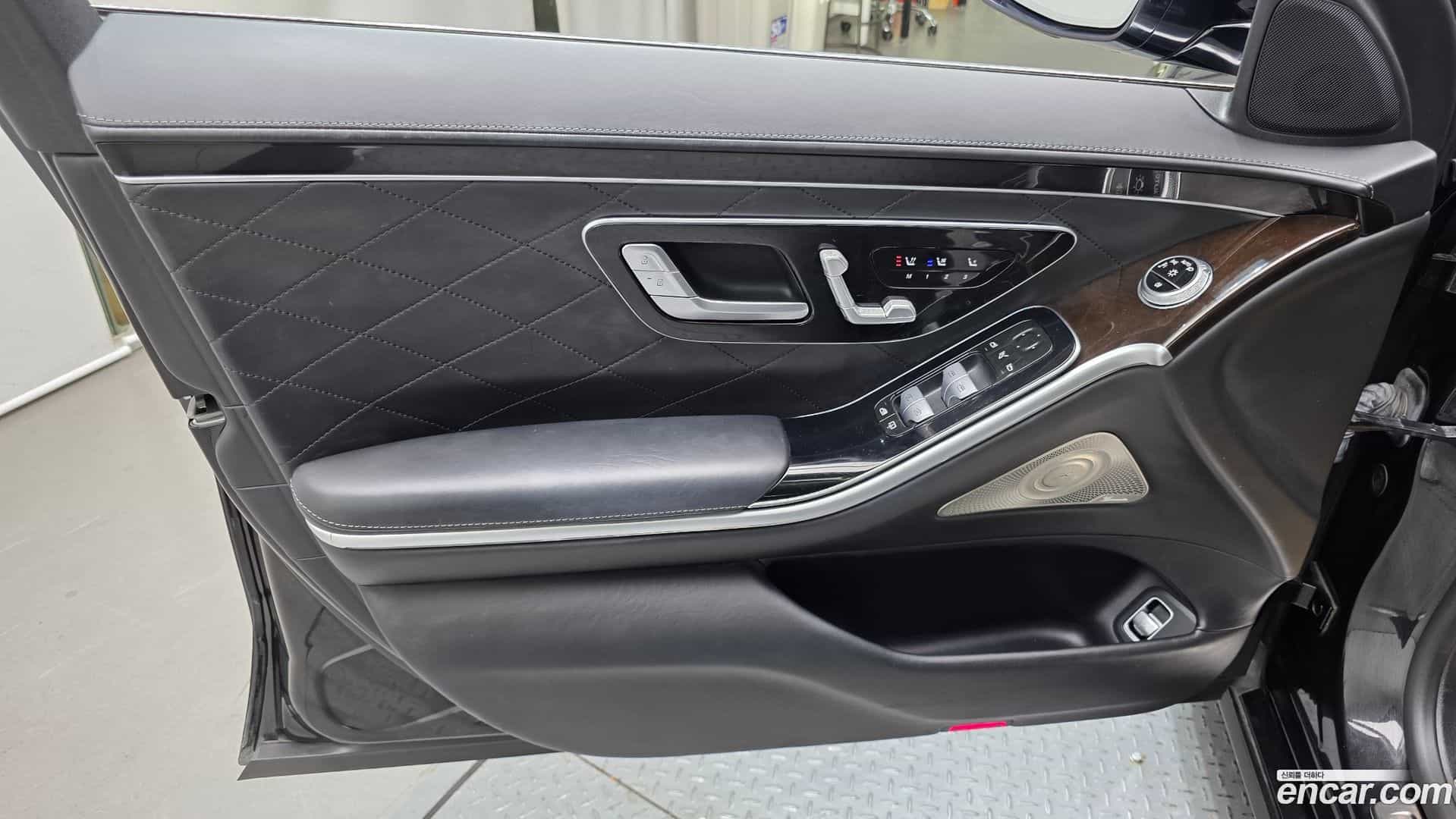 S-Class Mercedes-Benz 2021.5-INNER-034