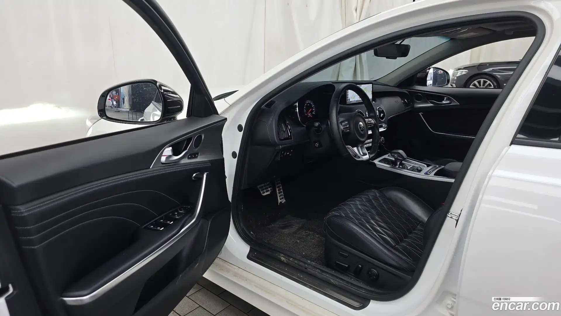 Stinger Kia 2020.10-INNER-010