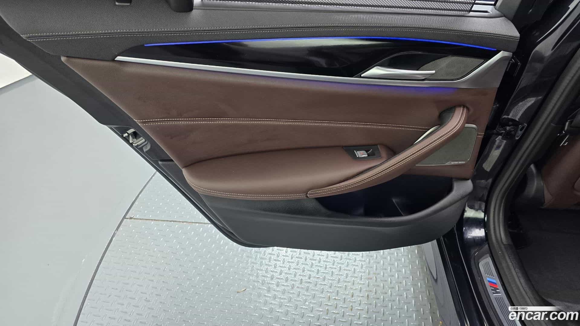 5-Series BMW 2022.11-INNER-035