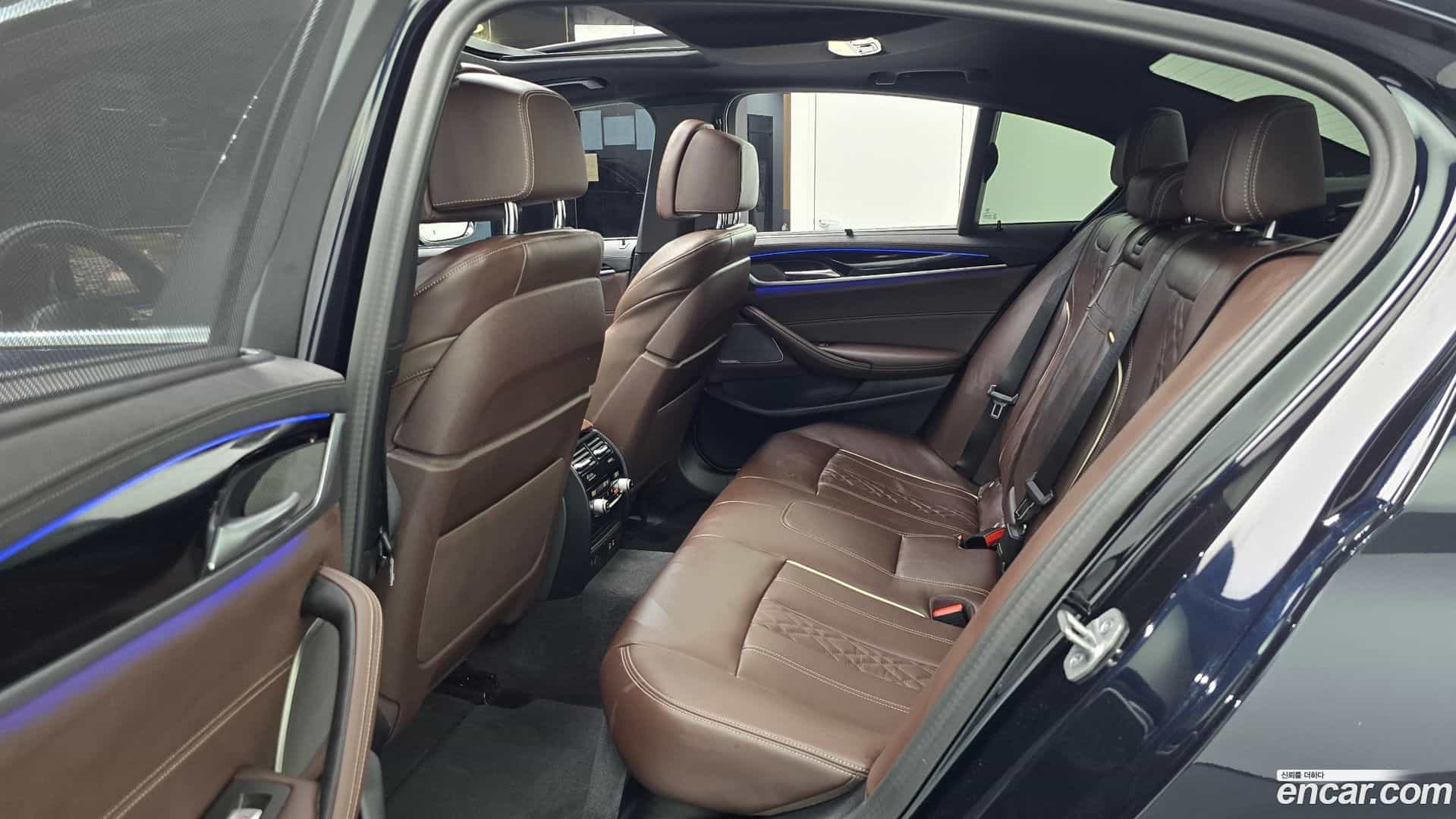 5-Series BMW 2022.11-INNER-036