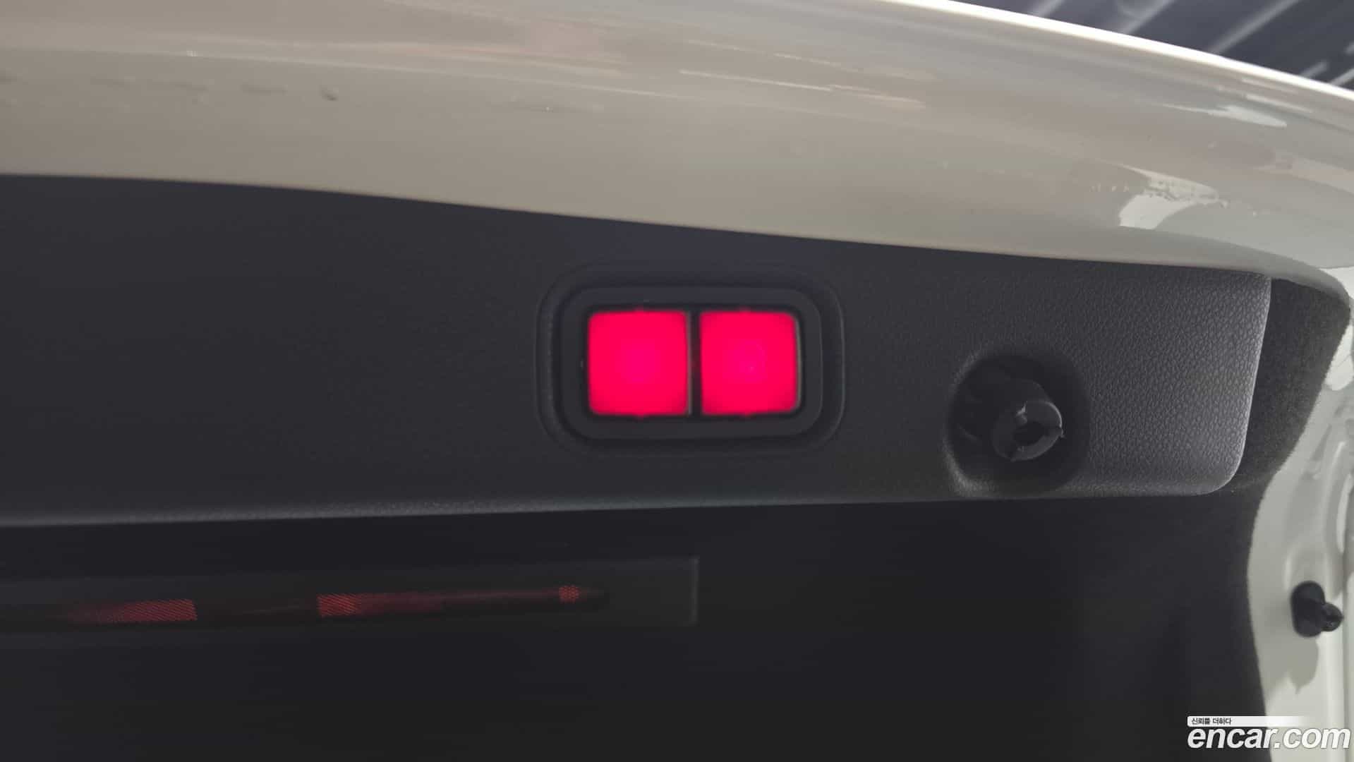 E-Class Mercedes-Benz 2021.5-OPTION-024