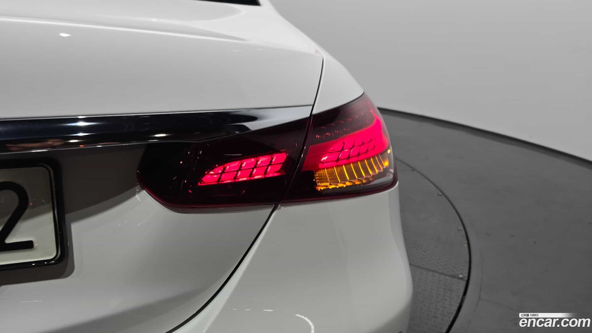 E-Class Mercedes-Benz 2021.5-OUTER-033