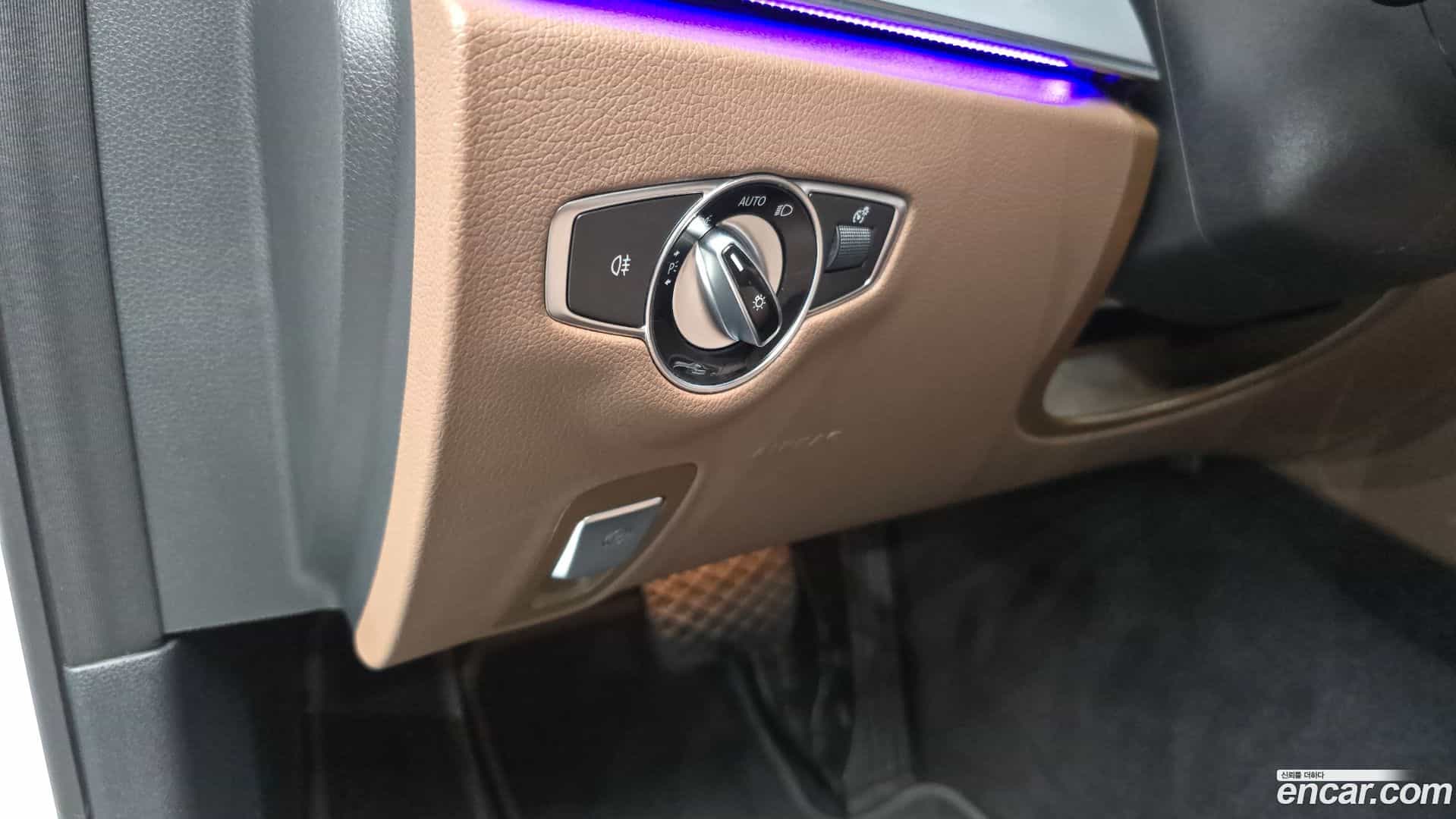 E-Class Mercedes-Benz 2021.5-OPTION-040