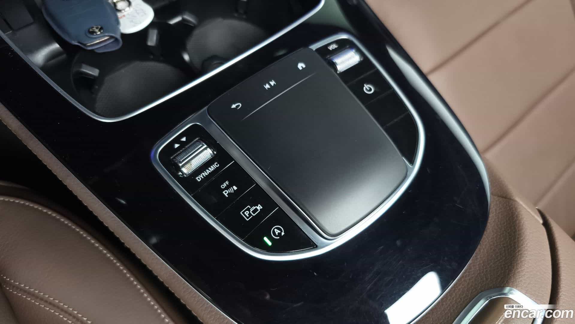 E-Class Mercedes-Benz 2021.5-OPTION-046