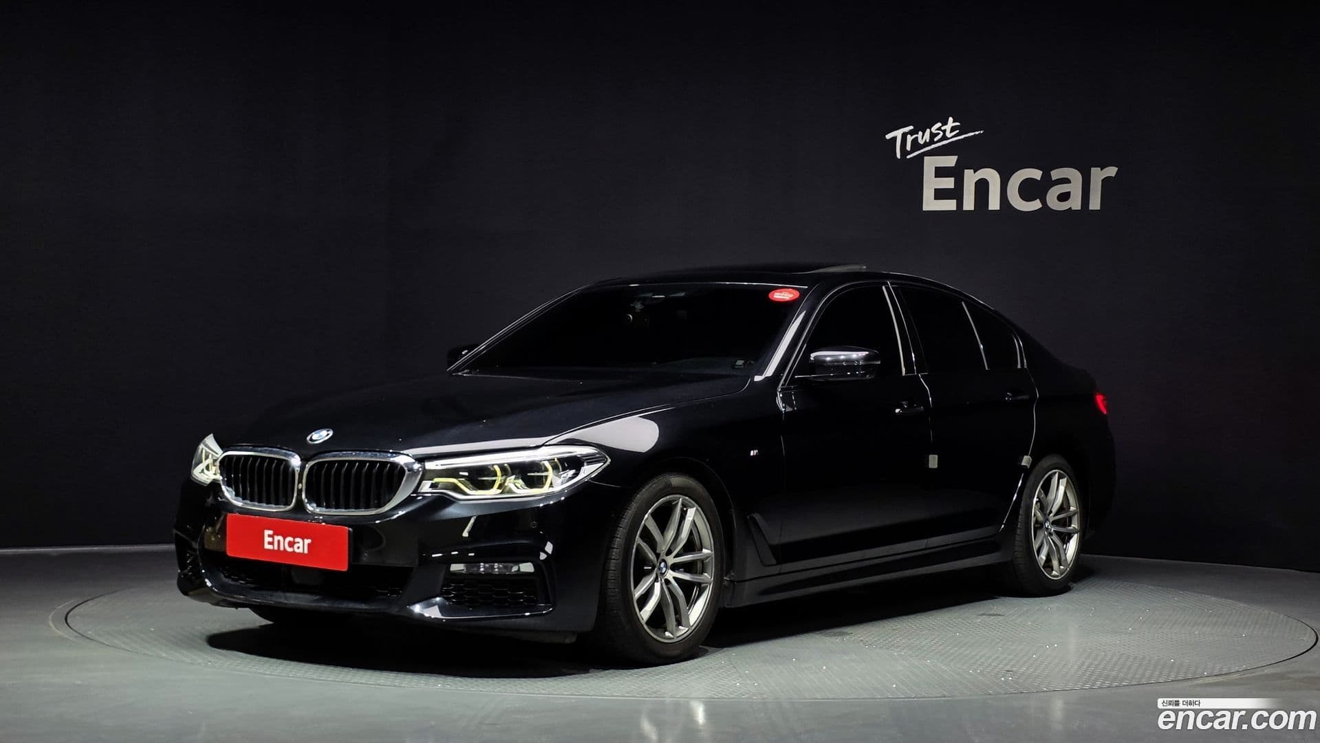 Main__Slider__Photo:5-Series BMW 2017.5-0