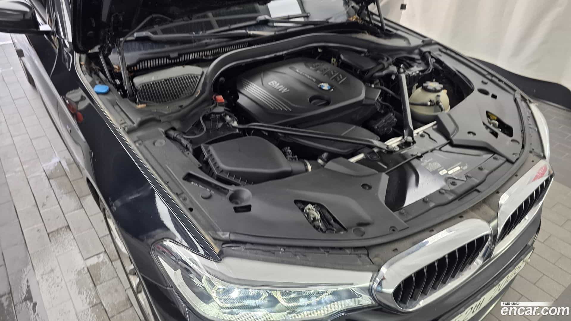 5-Series BMW 2017.5-OUTER-006