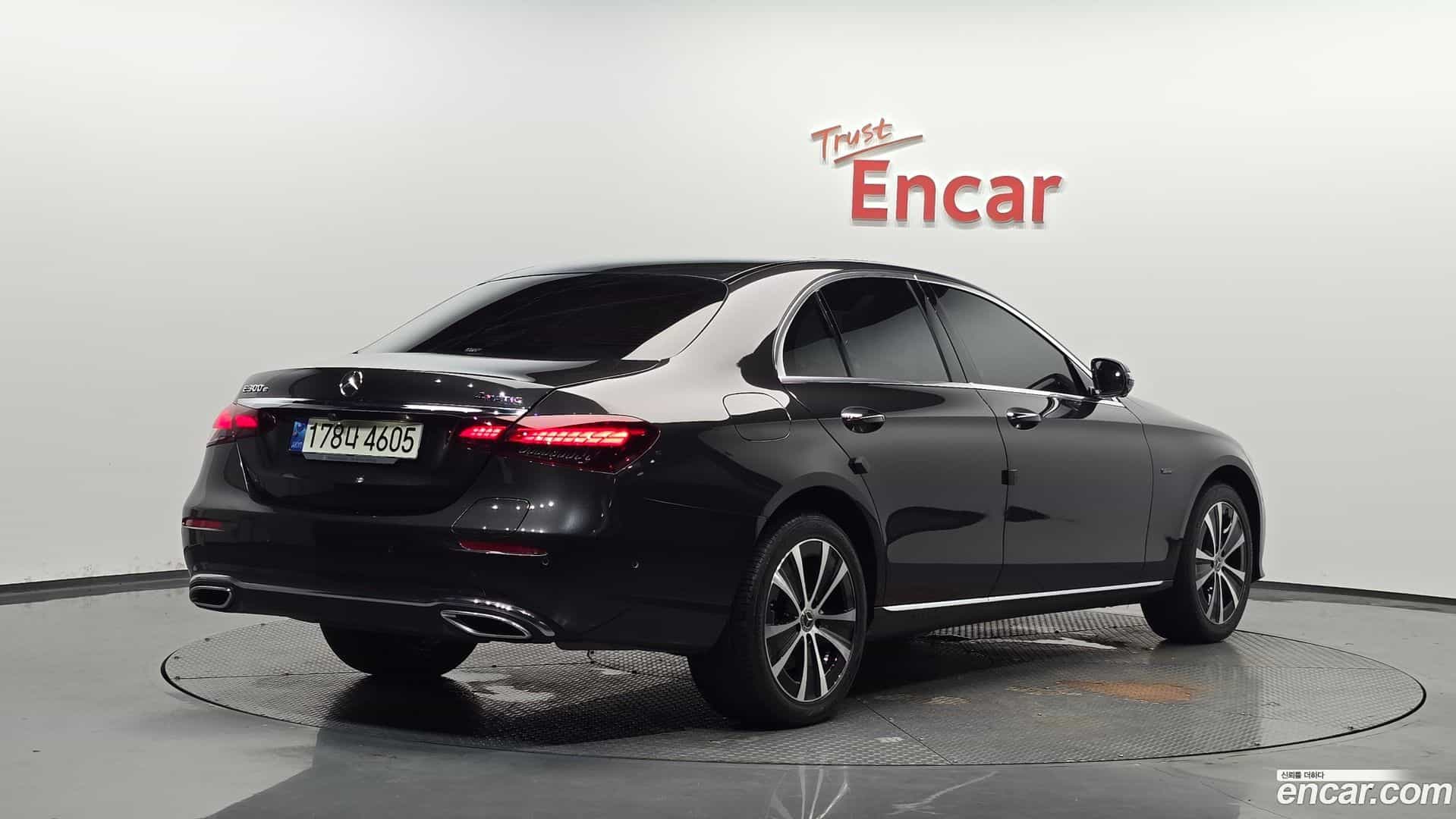 E-Class Mercedes-Benz 2021.4-OUTER-002