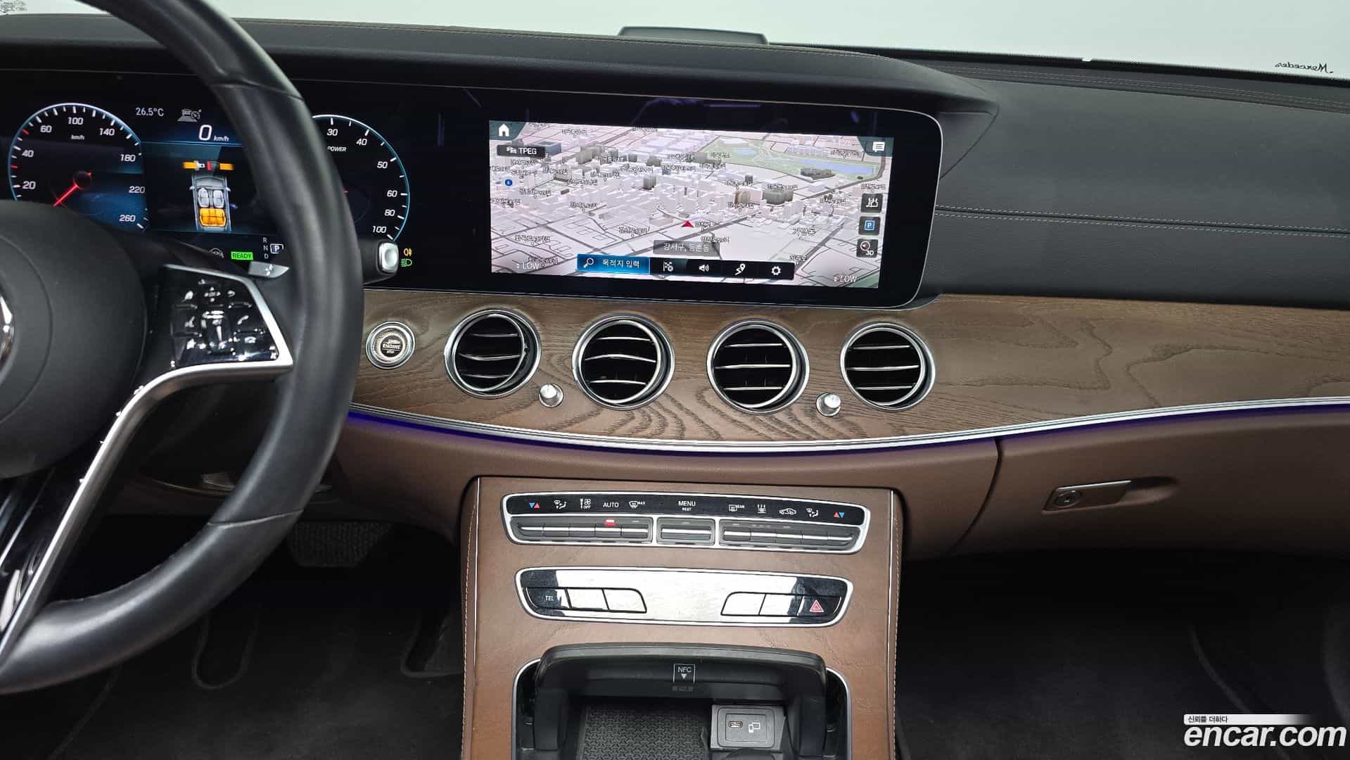 E-Class Mercedes-Benz 2021.4-OPTION-018