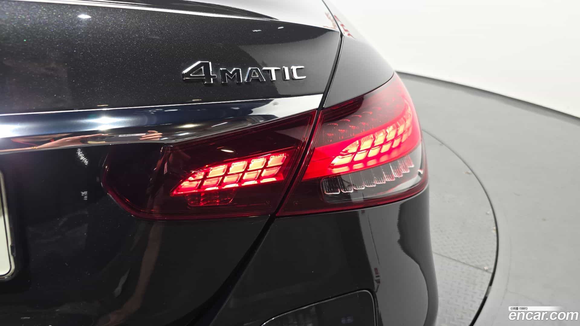 E-Class Mercedes-Benz 2021.4-OUTER-033
