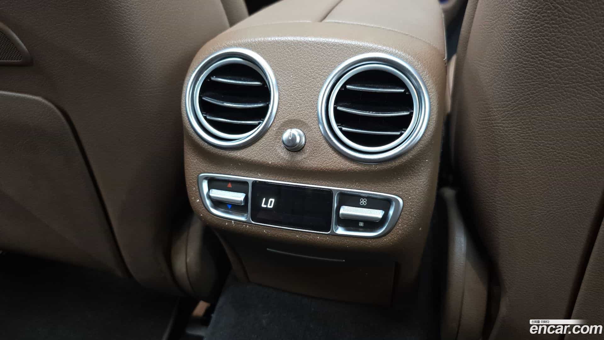 E-Class Mercedes-Benz 2021.4-OPTION-047