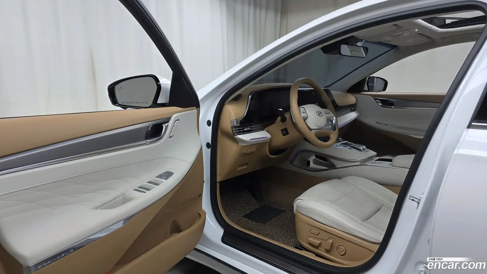 Grandeur Hyundai 2021.5-INNER-010