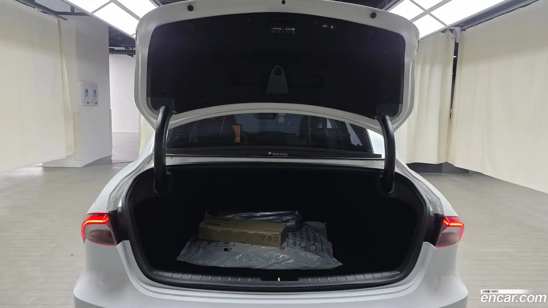 Grandeur Hyundai 2021.5-OPTION-024