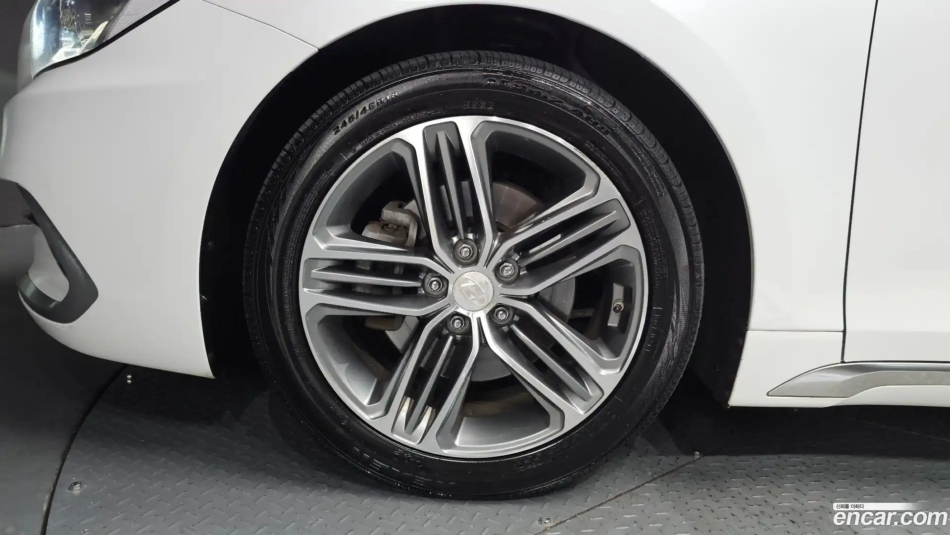 Grandeur Hyundai 2018.4-OUTER-005