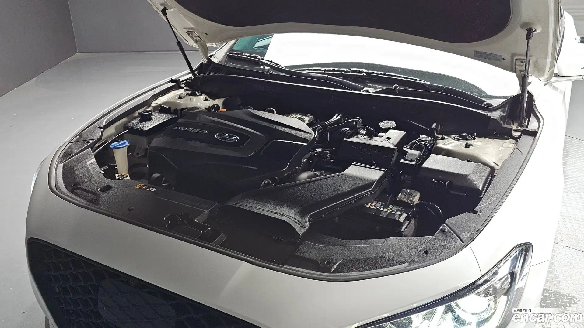 Grandeur Hyundai 2018.4-OUTER-006