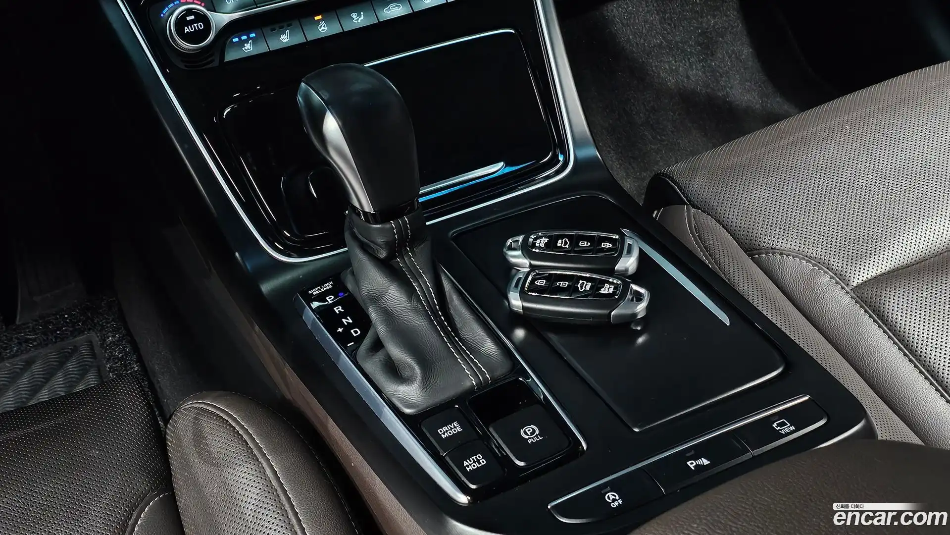 Grandeur Hyundai 2018.4-INNER-009