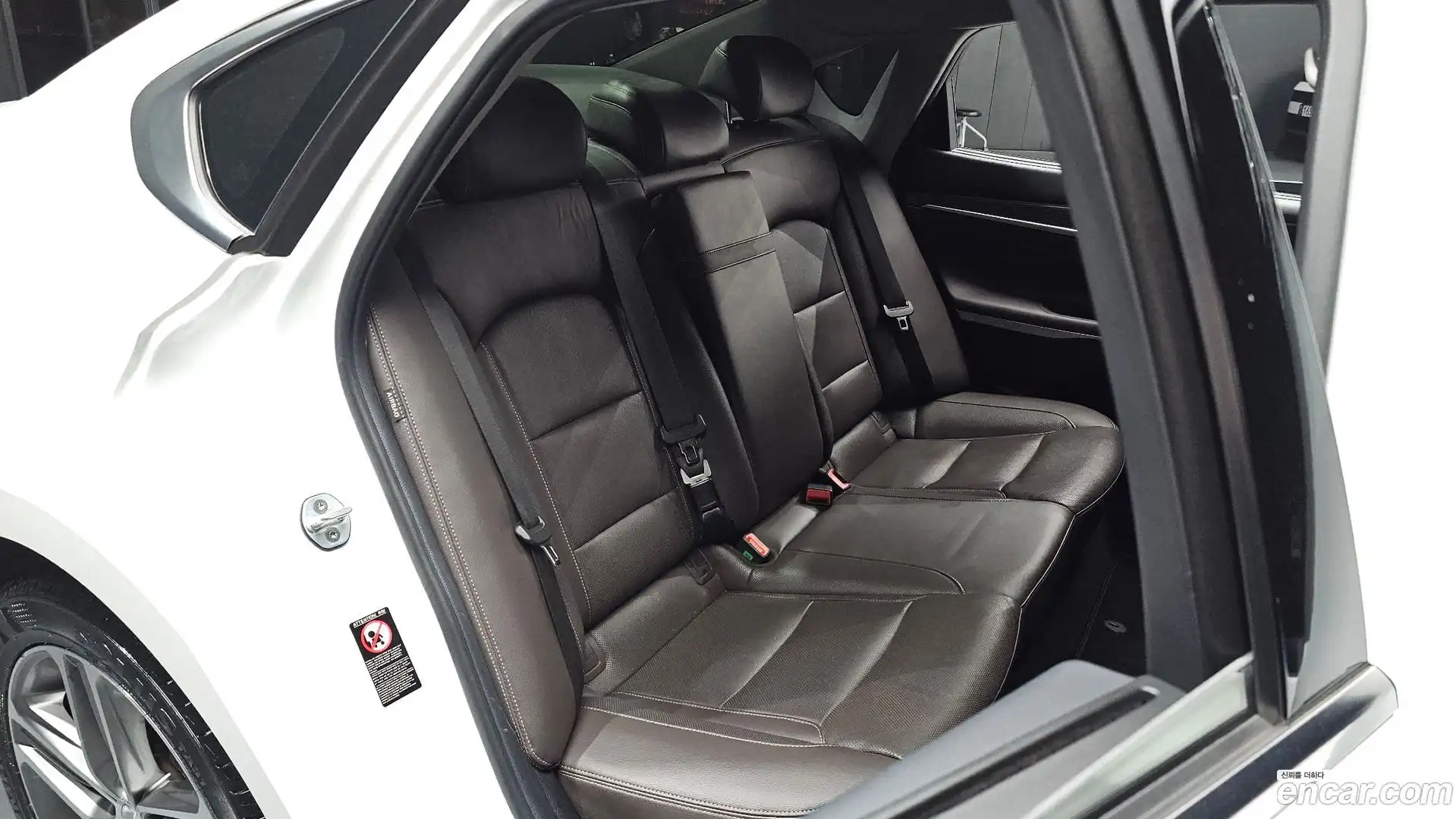 Grandeur Hyundai 2018.4-OPTION-016