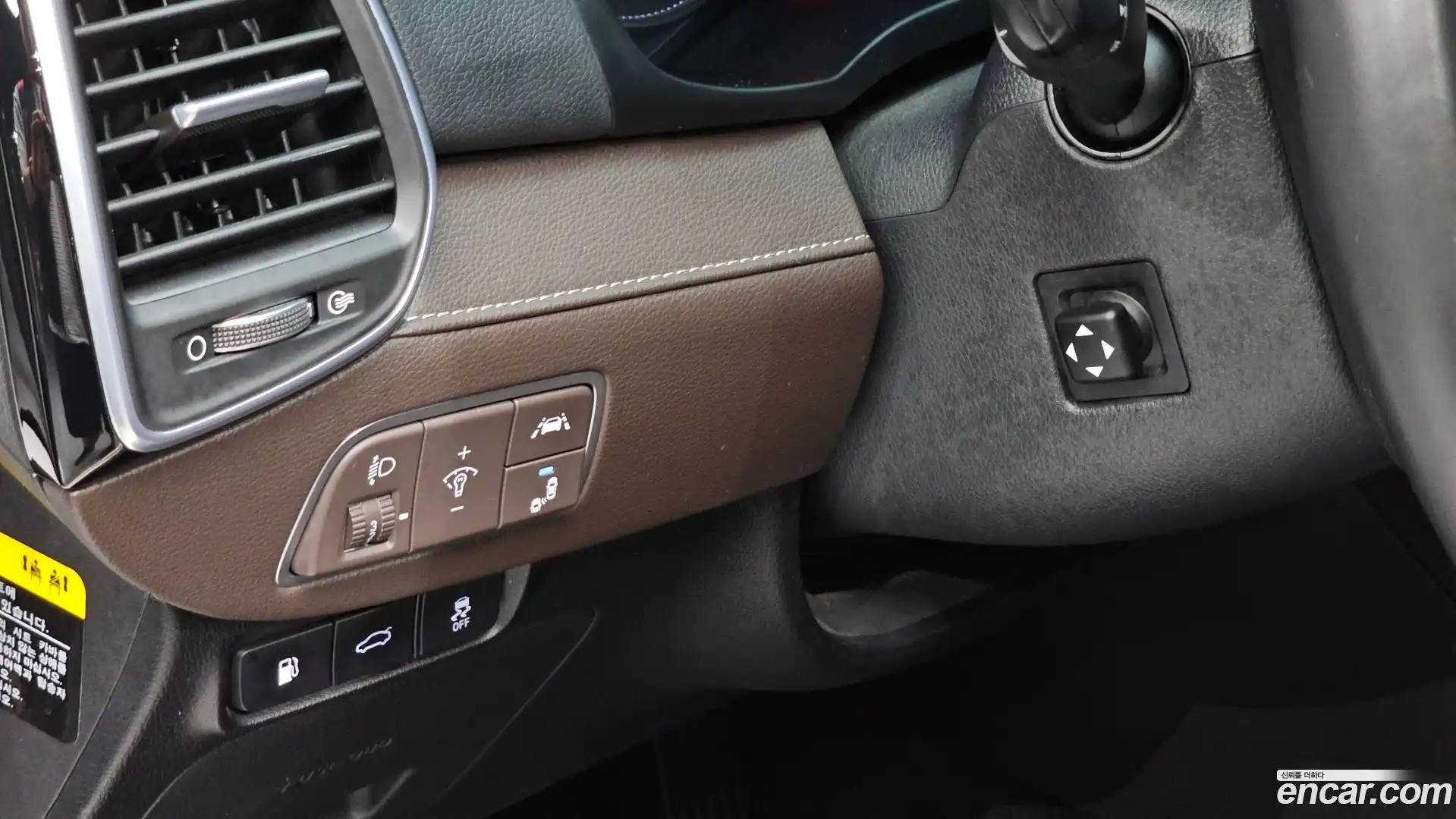 Grandeur Hyundai 2018.4-OPTION-018