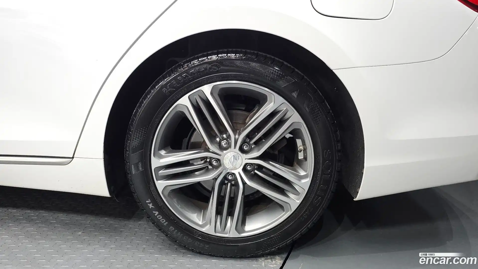 Grandeur Hyundai 2018.4-OUTER-031