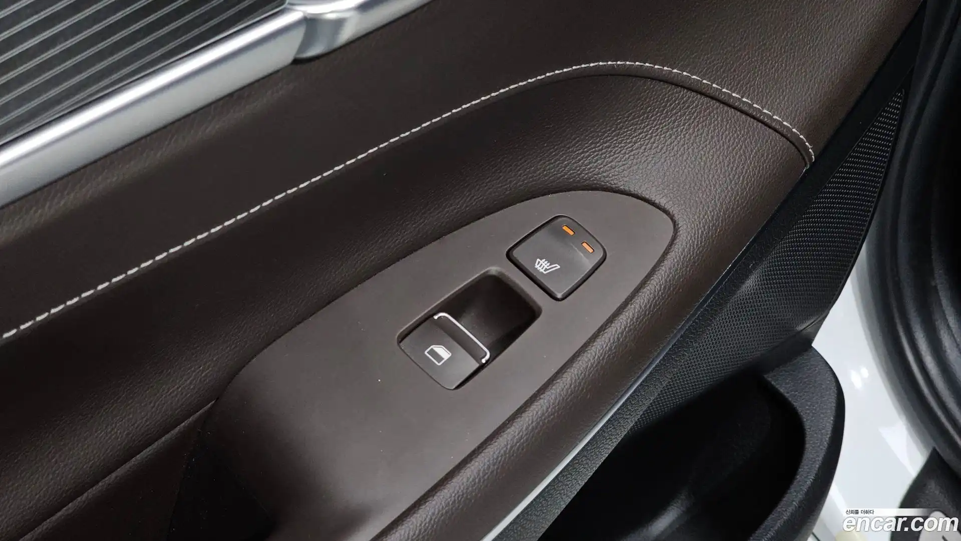 Grandeur Hyundai 2018.4-OPTION-040